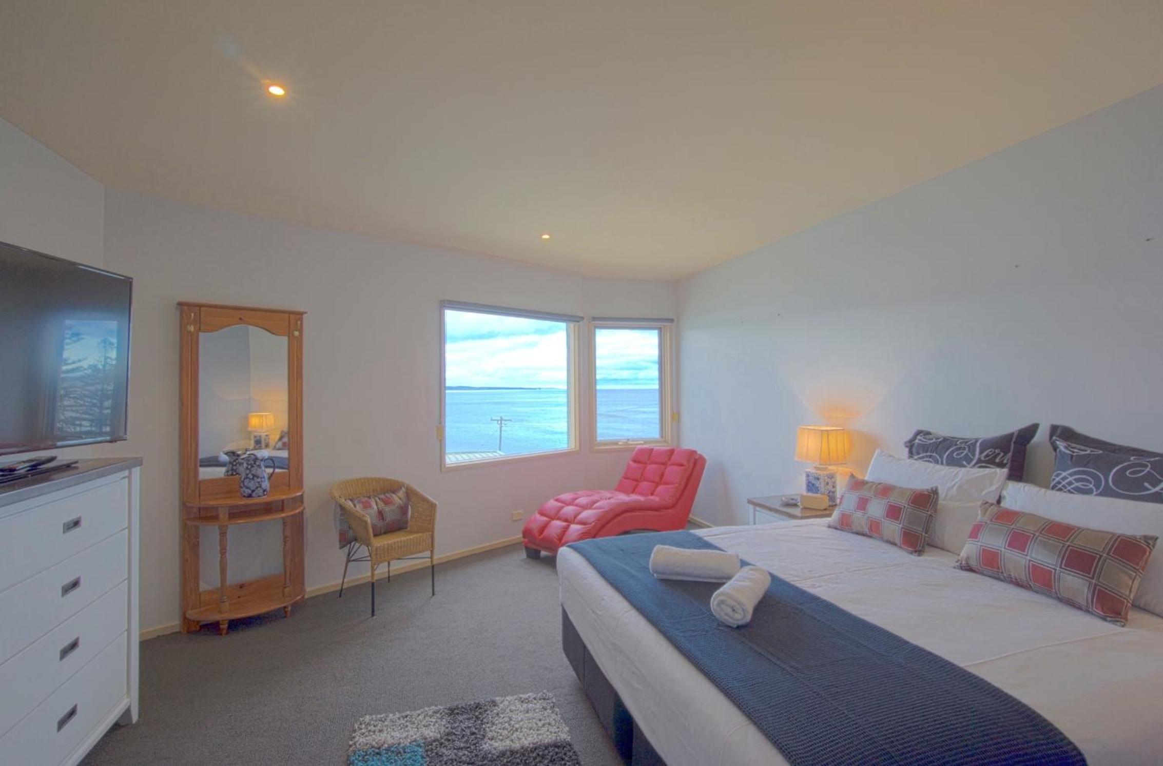 Pierview Apartments