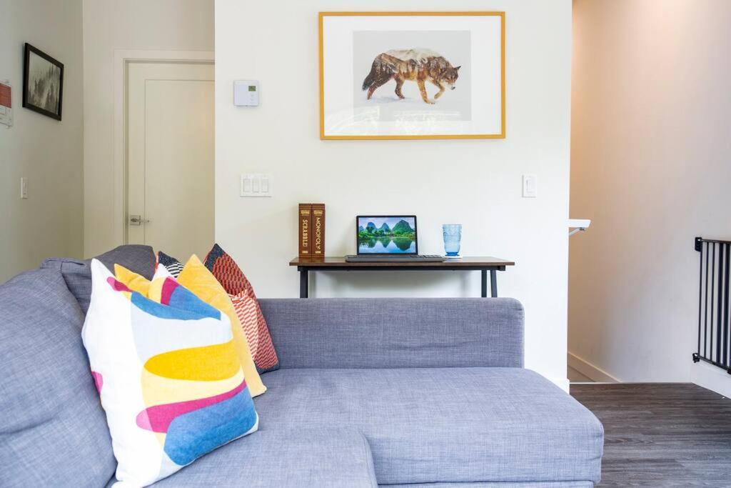 Reved Up & Out - Remarkable Two Bedroom Condo