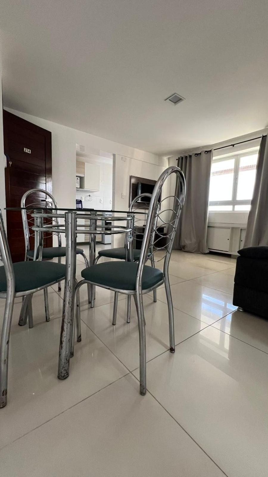 Apartamento com varanda na praia de Tambaú, apt 214