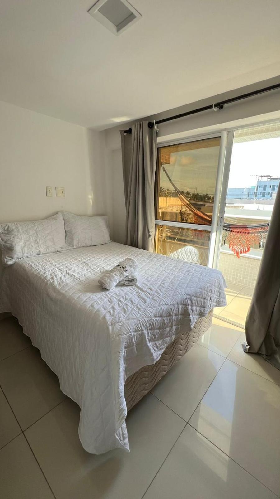 Apartamento com varanda na praia de Tambaú, apt 214