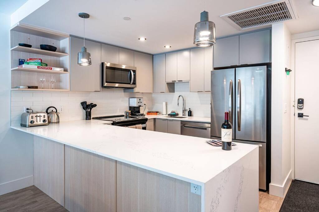Rocky Ridge Getaway - Modern Getaway in Revelstoke