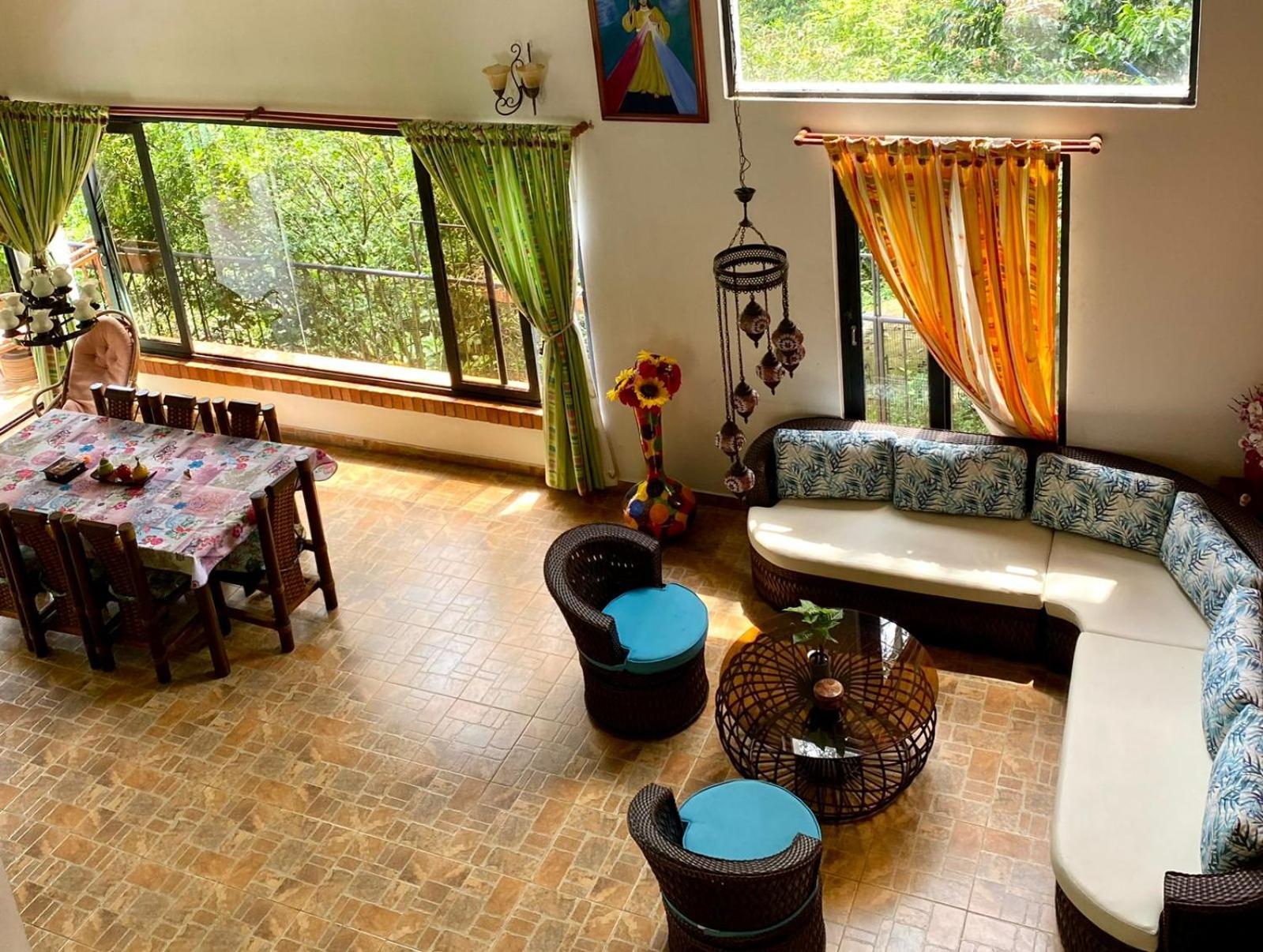 Casa Familiar para Descanso a 1 hora de Bogota