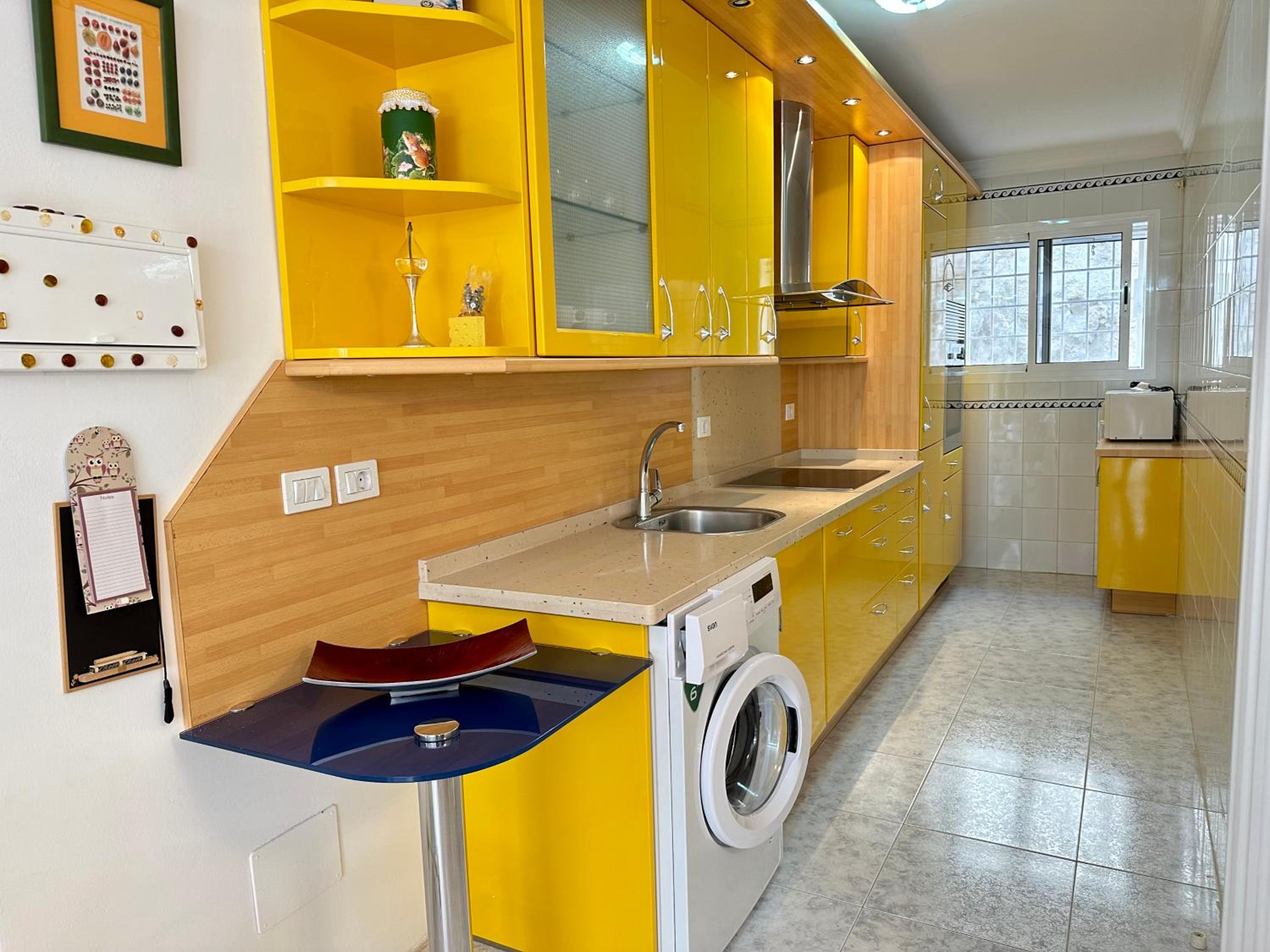 PLAYA DEL CURA - Spacious Beachside Apartment