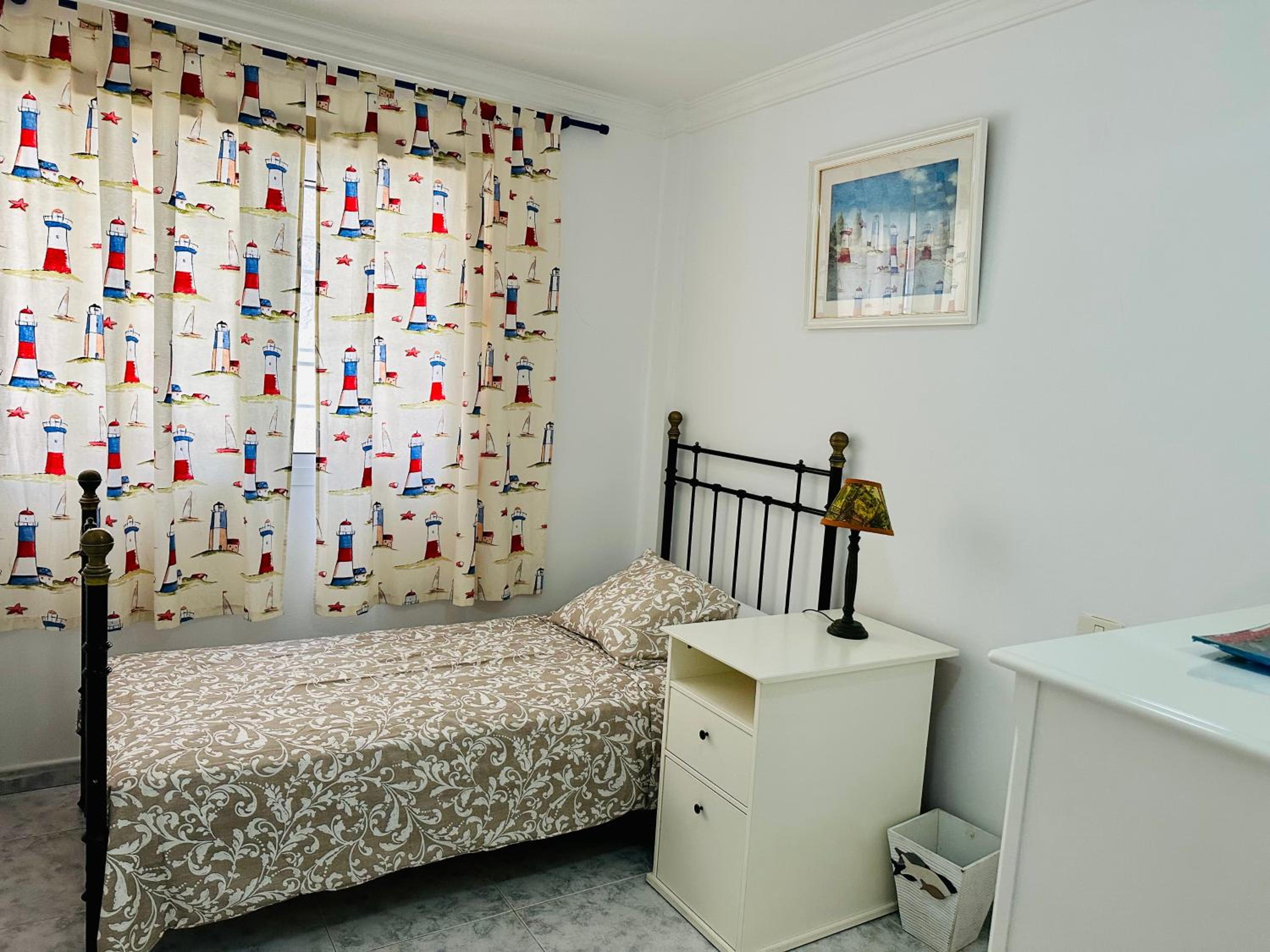 PLAYA DEL CURA - Spacious Beachside Apartment