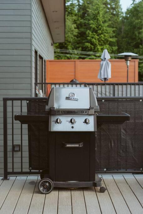 The Nest - Condo with Hot Tub & BBQ