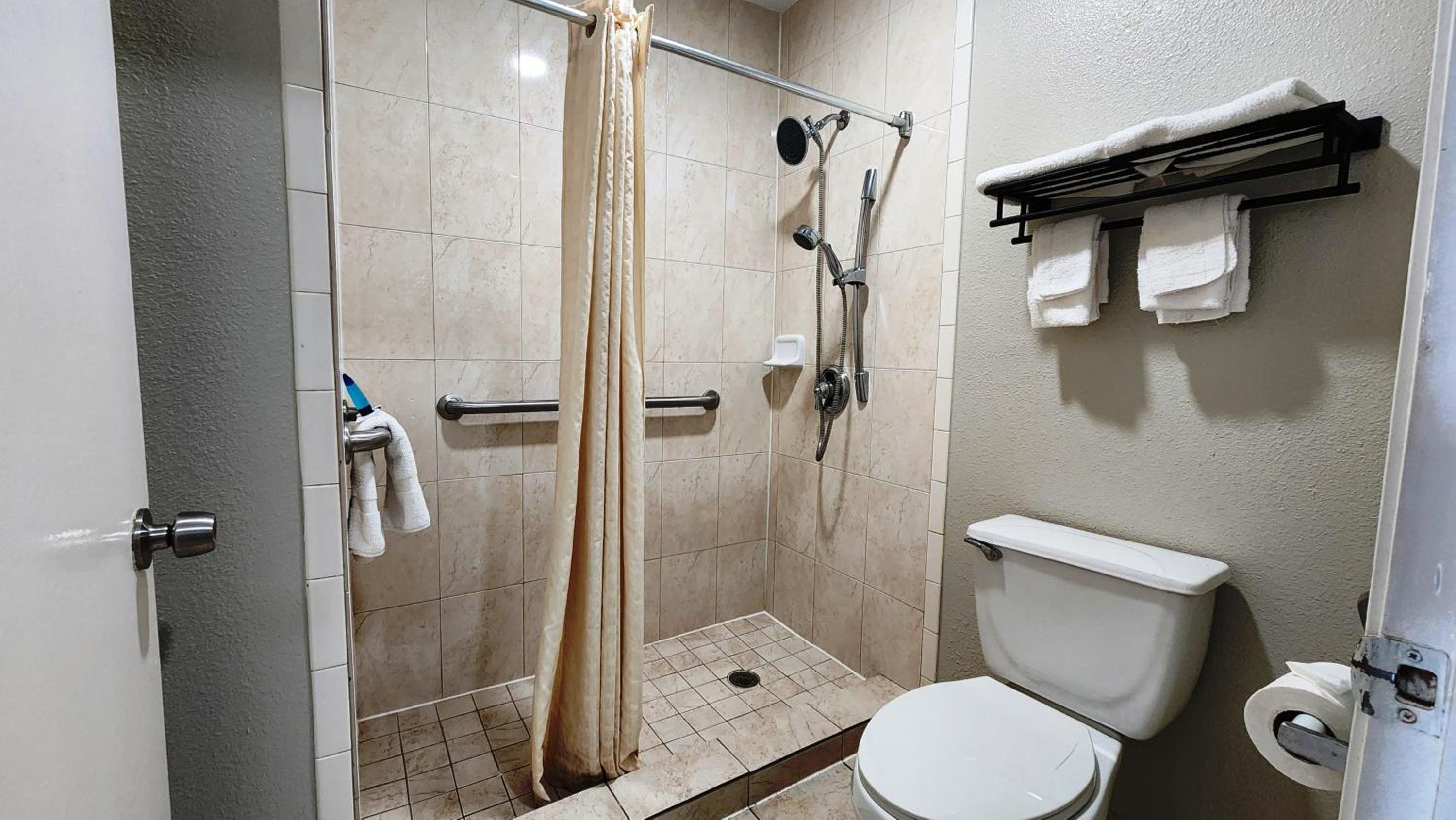 Scottish Inn & Suites, Foto 22