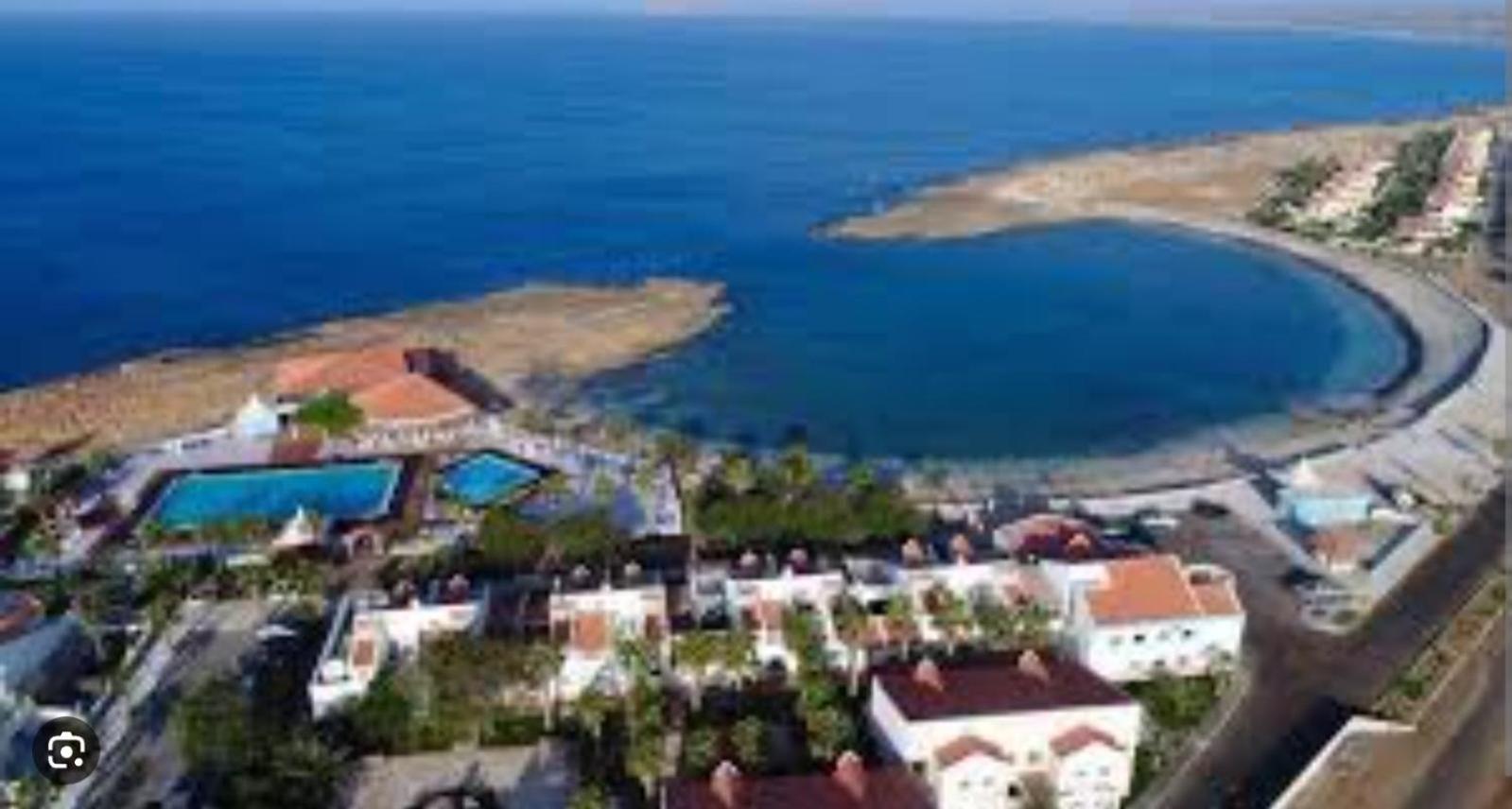 Vila Paradise Sea & Swimming Pool View