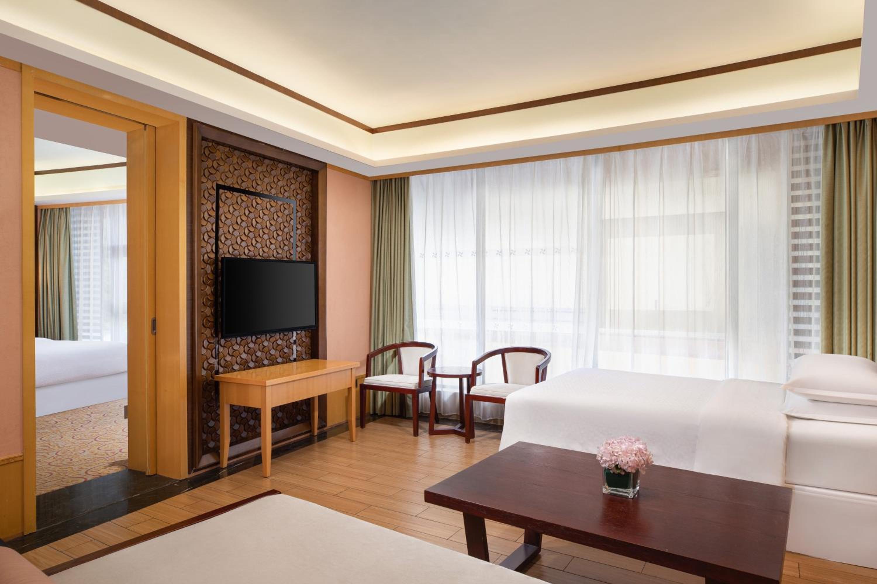 Four Points by Sheraton Heyuan Resort