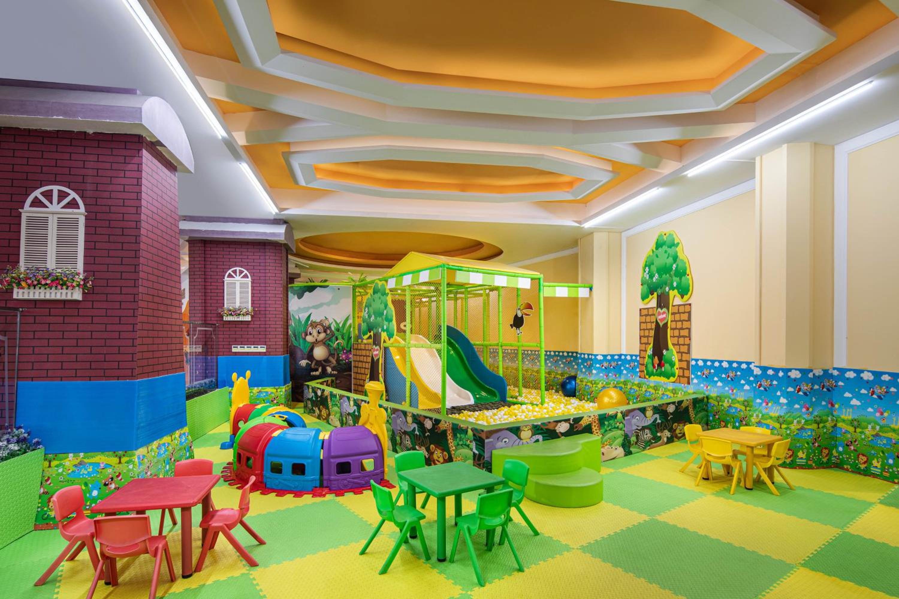 Four Points by Sheraton Heyuan Resort