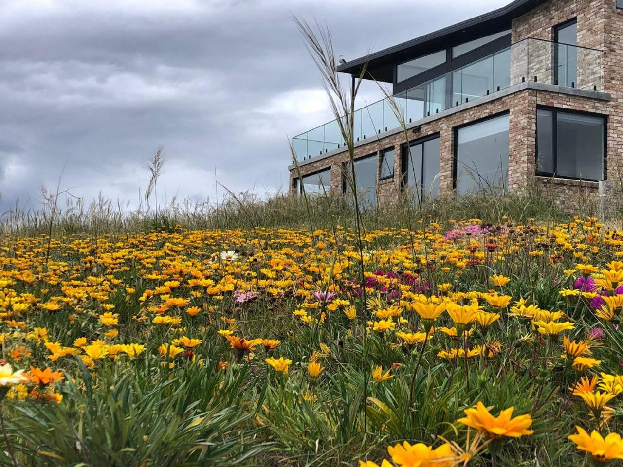 Waterfront 'Tupelo' with Sauna on Primrose Point