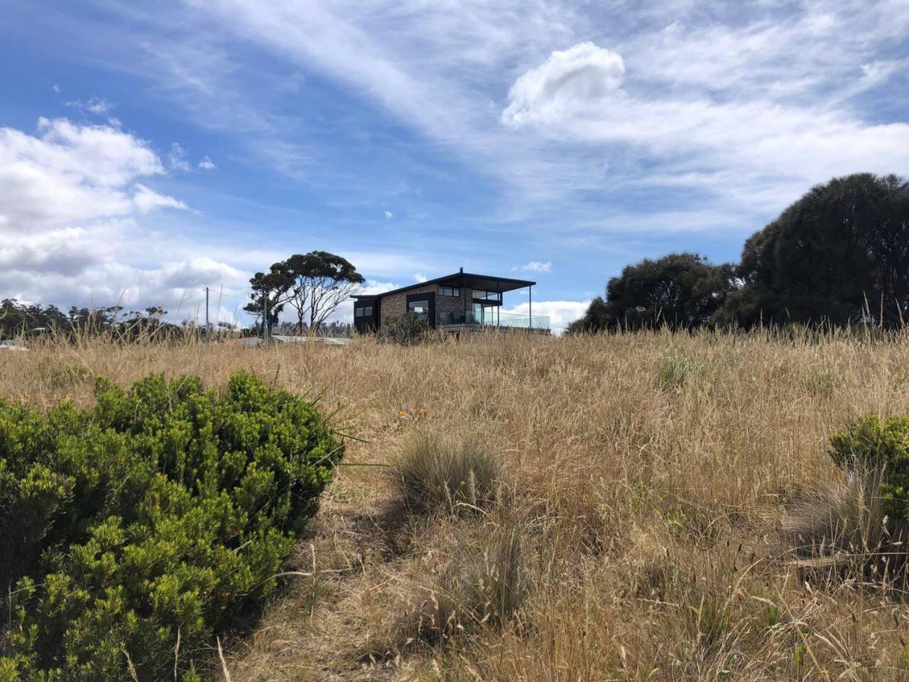 Waterfront 'Tupelo' with Sauna on Primrose Point