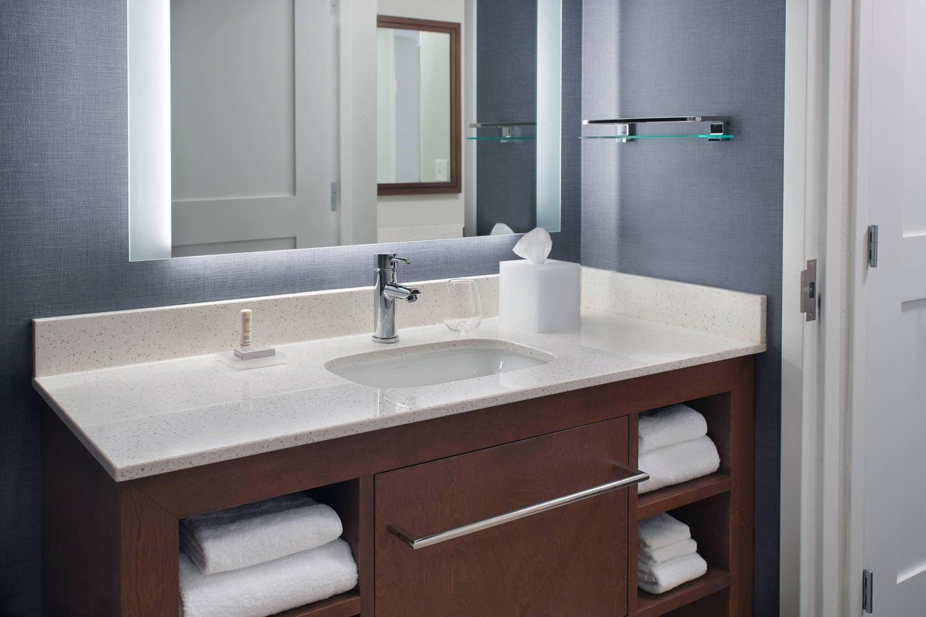 Lexington Vacations - Residence Inn by Marriott Lexington City Center - Property Image 9