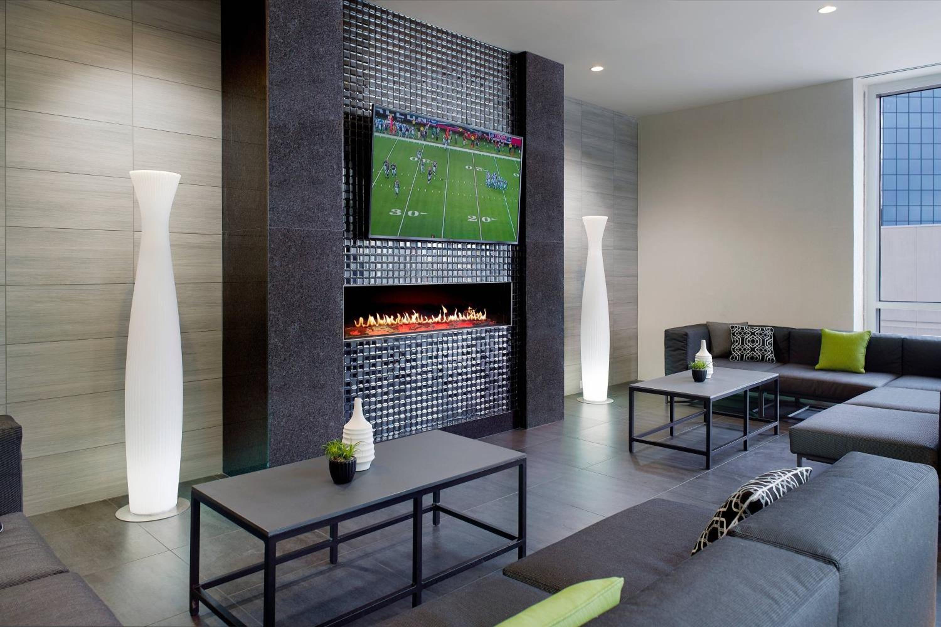 Lexington Vacations - Lexington Marriott City Center - Property Image 12