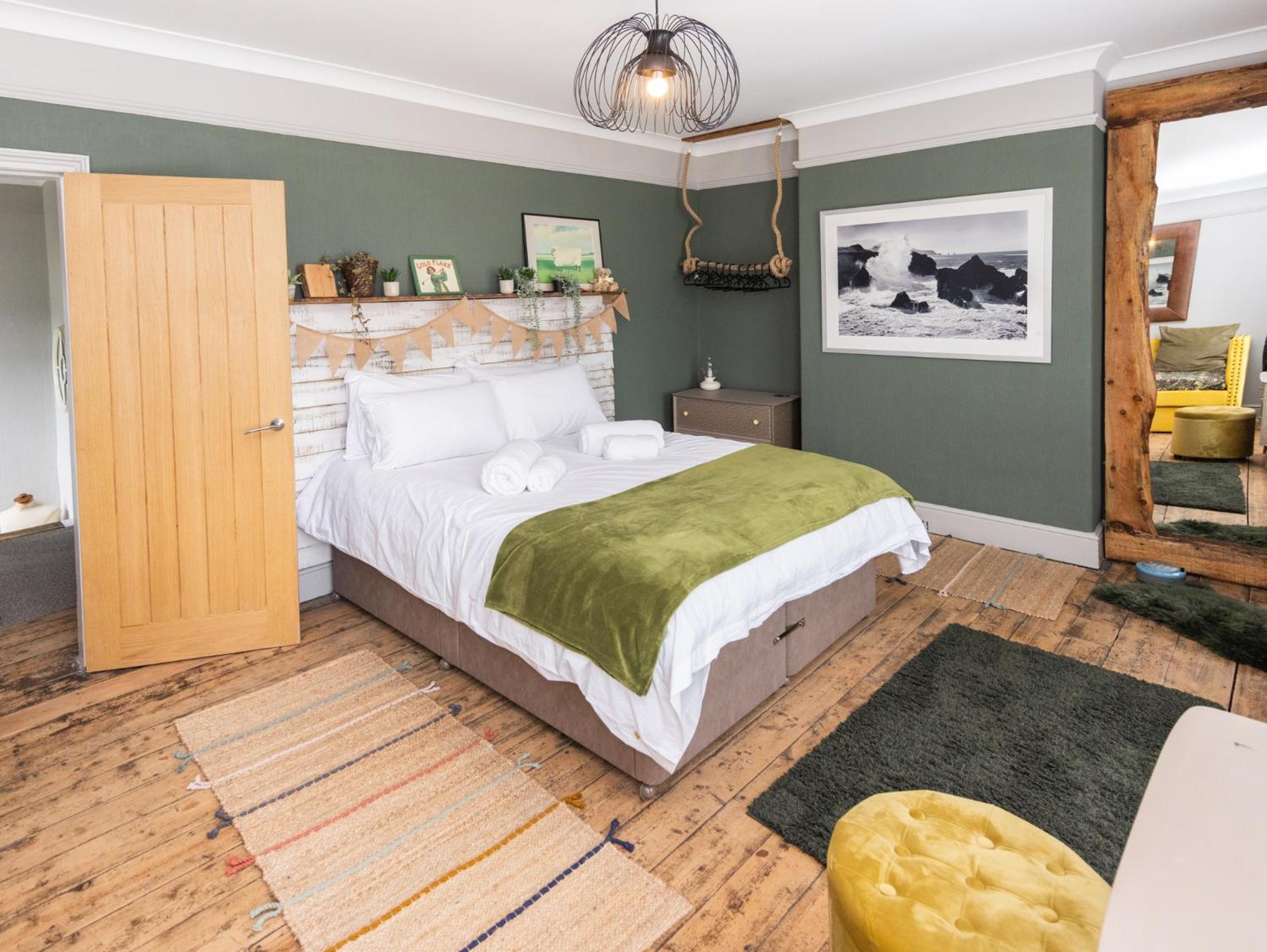 James' Place @ Trevithick view 5