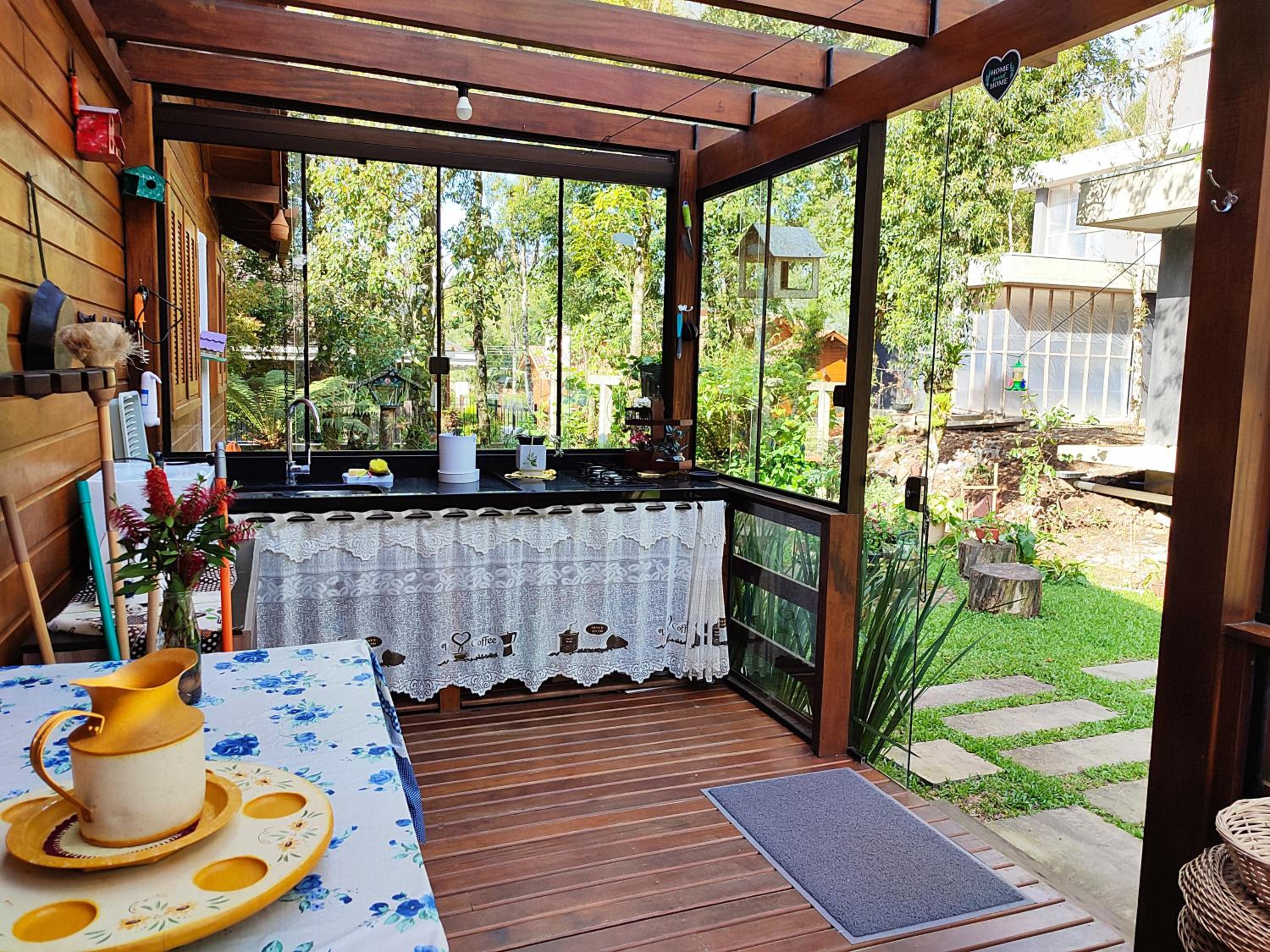 Charmosa Casa 3 quartos Lago Negro
