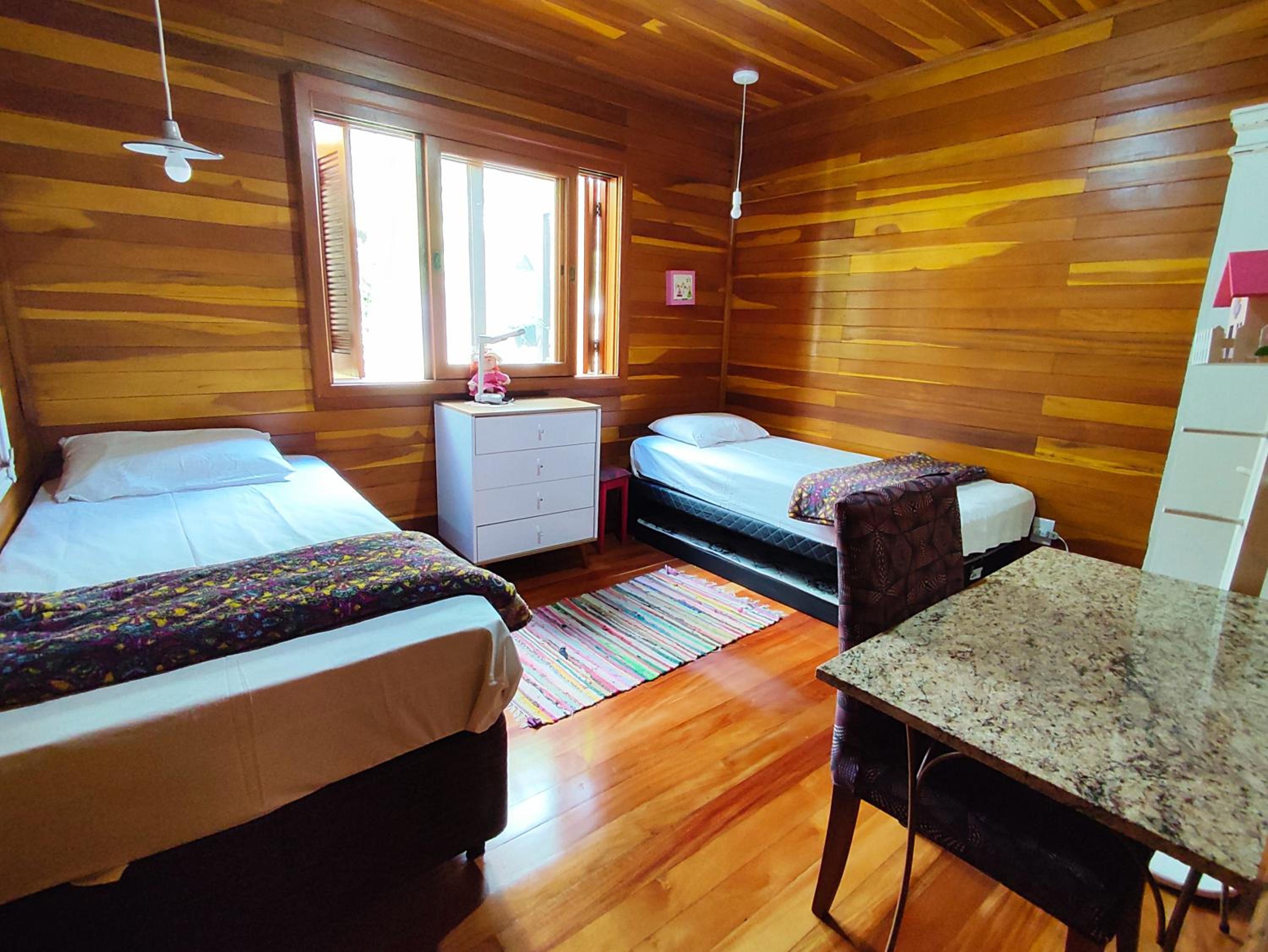 Charmosa Casa 3 quartos Lago Negro
