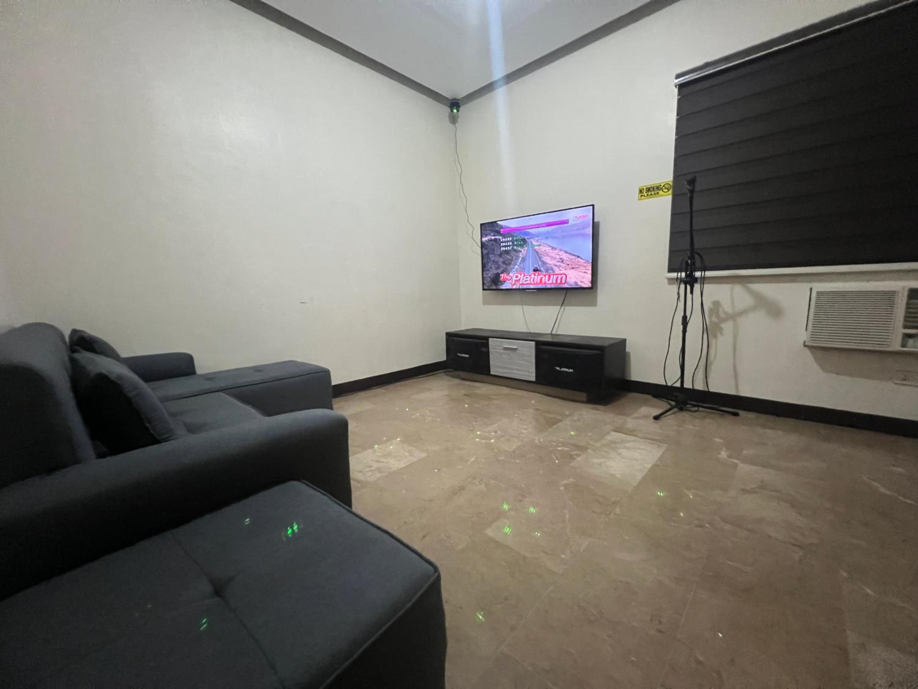 M&C Private Villa, Angeles City view 4