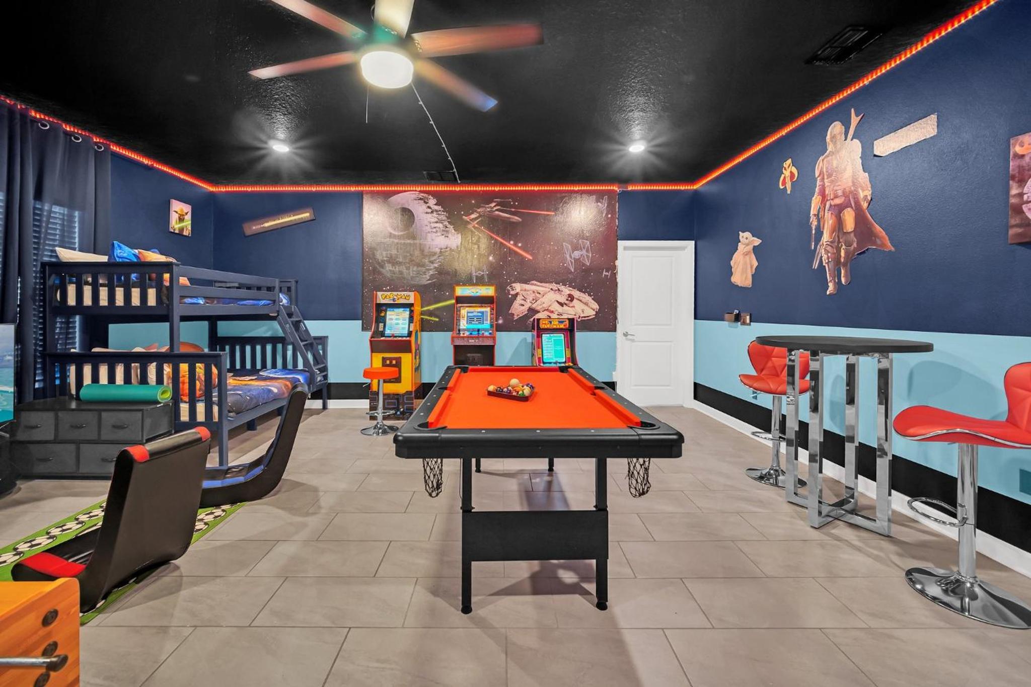 Waterfront 8Br5Ba Game Room/Pool/Spa/Office Space view 4
