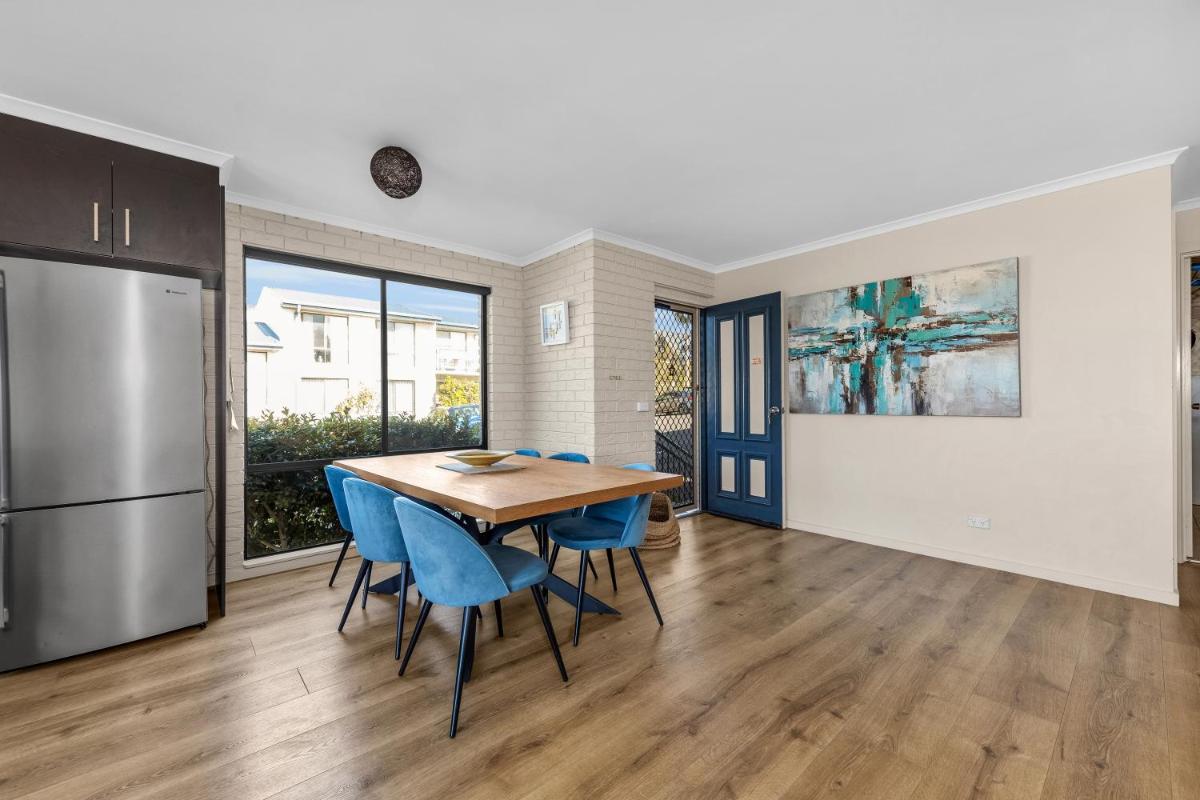 Capri Apartments