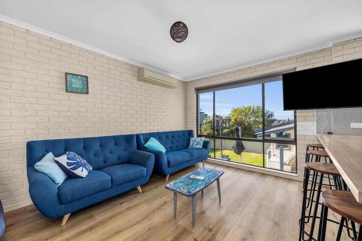 Capri Apartments
