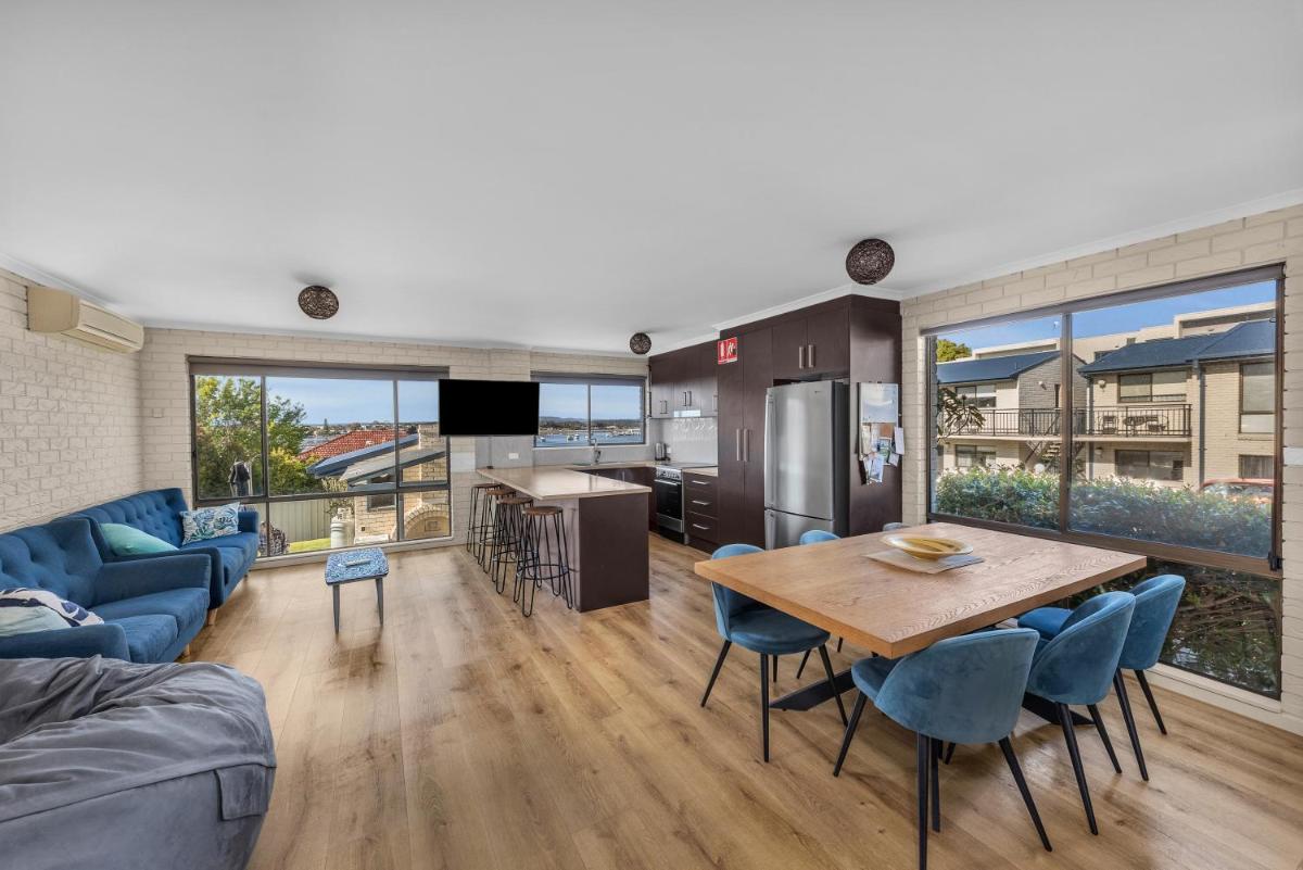 Capri Apartments