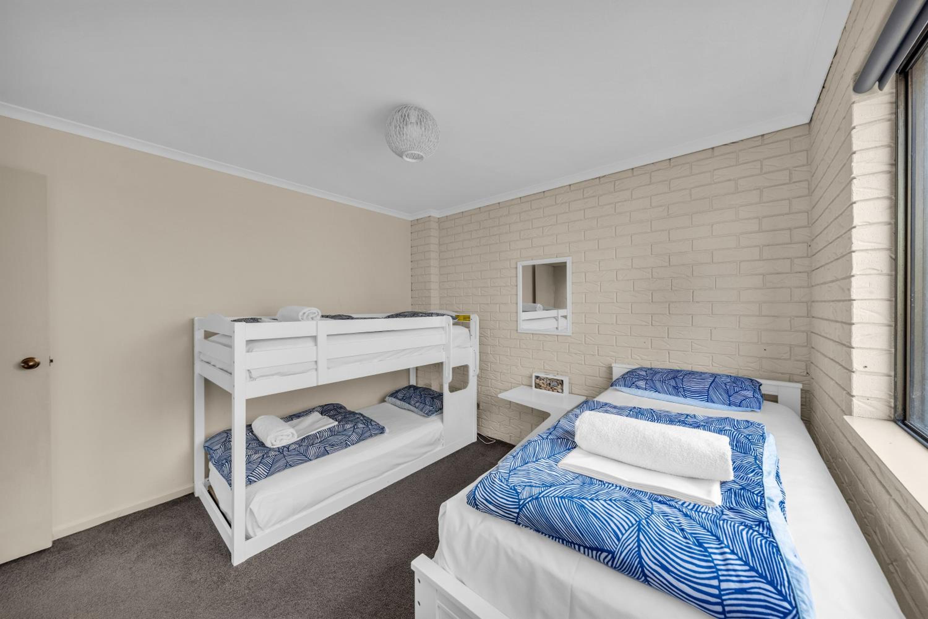 Capri Apartments