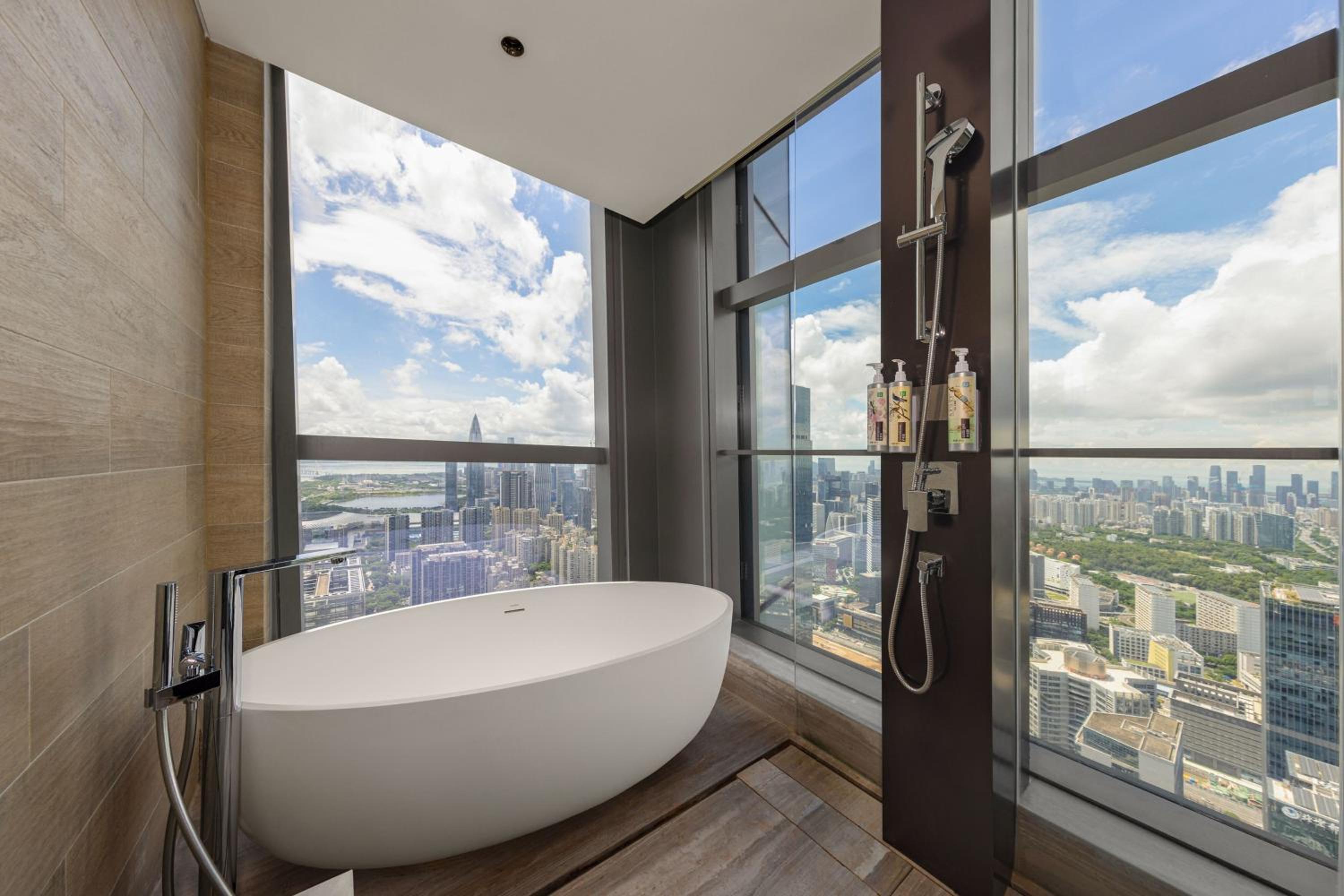 Renaissance Shenzhen Bay Hotel 22