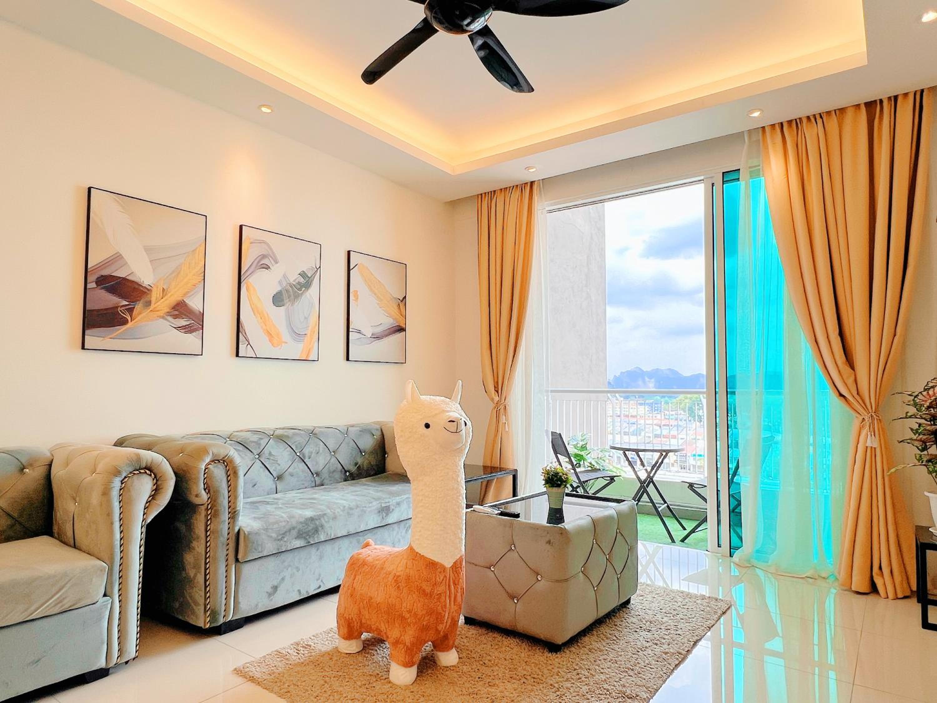 Ipoh Modern Cozy W Balcony -8pax- 3 FREE Parking by AfterTea Home photo 1