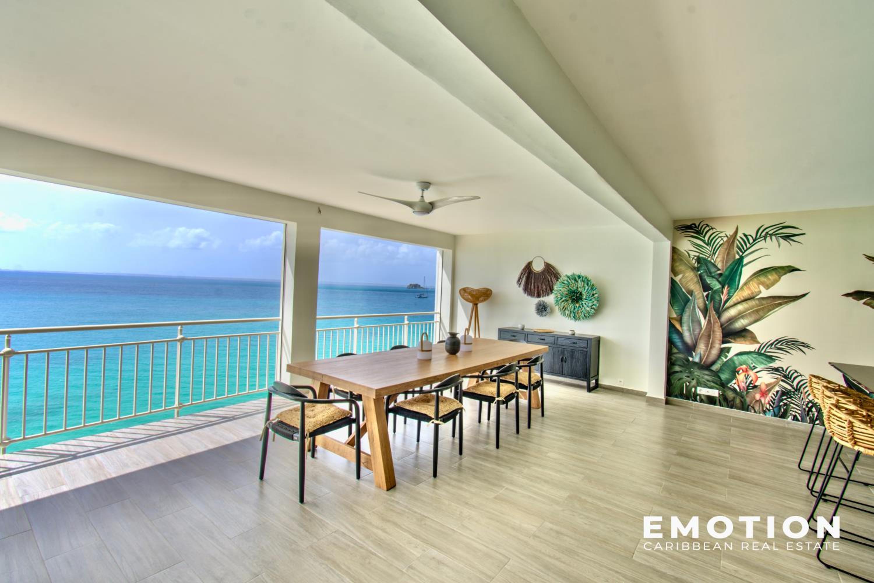 Appartement 2 chambres sur la belle plage de grand case view 2