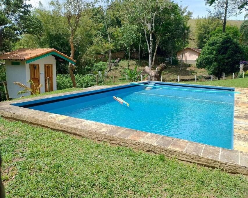 Casa de Campo: Sítio Santa Helena-Mendes RJ