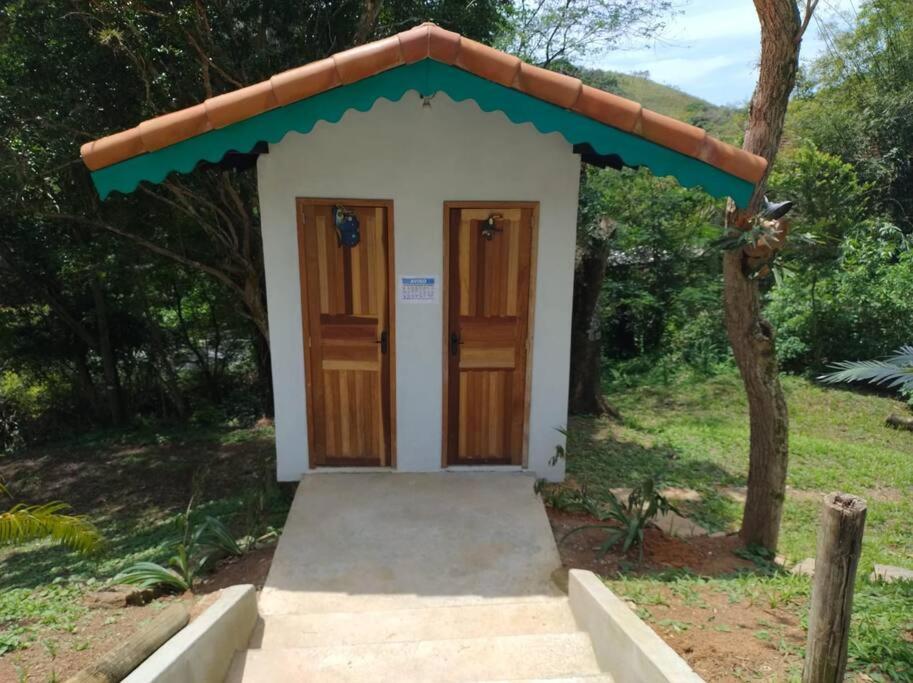 Casa de Campo: Sítio Santa Helena-Mendes RJ
