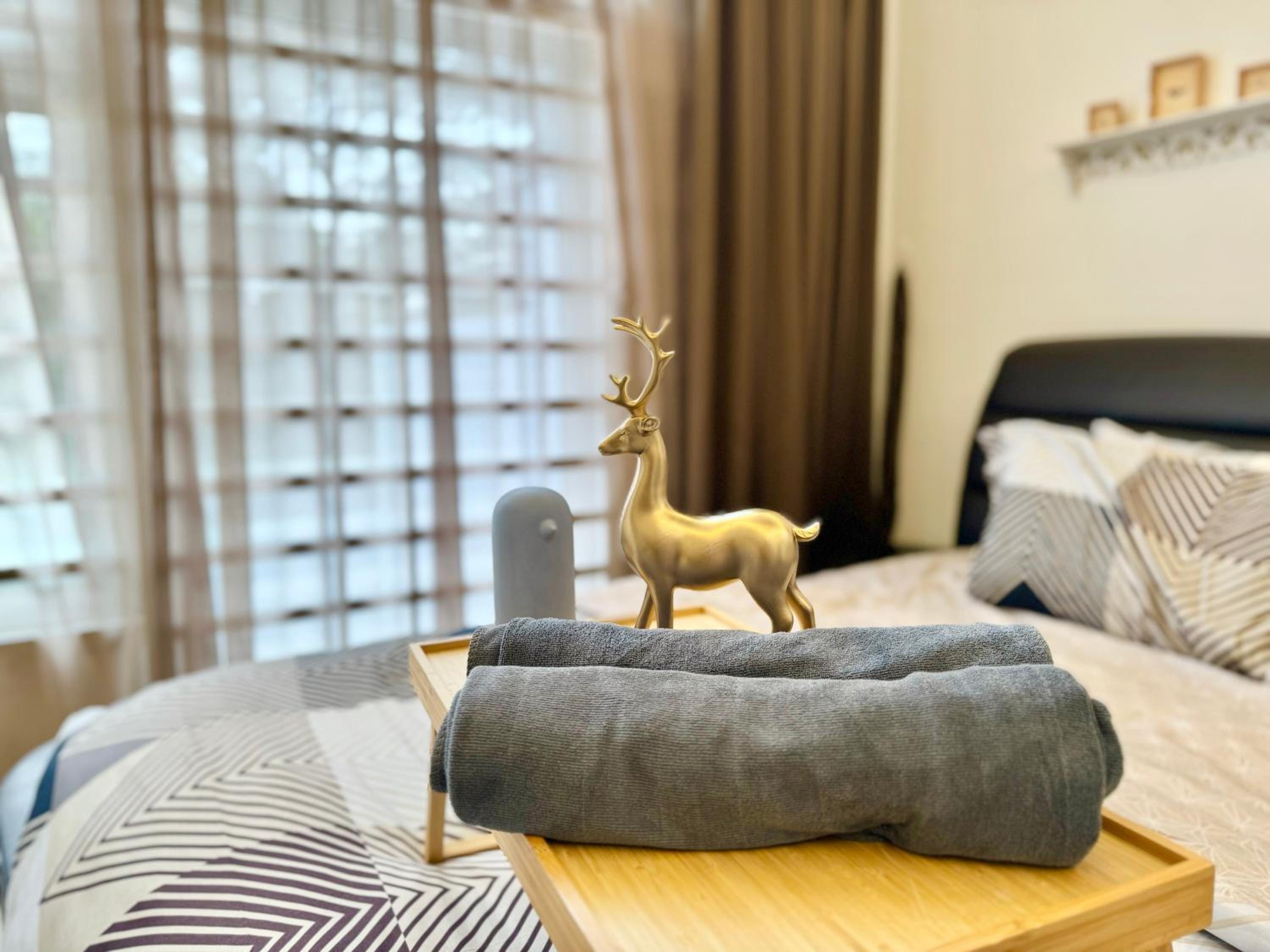 Setia Tropika Serenity: 4Bedroom Landed 12-16pax