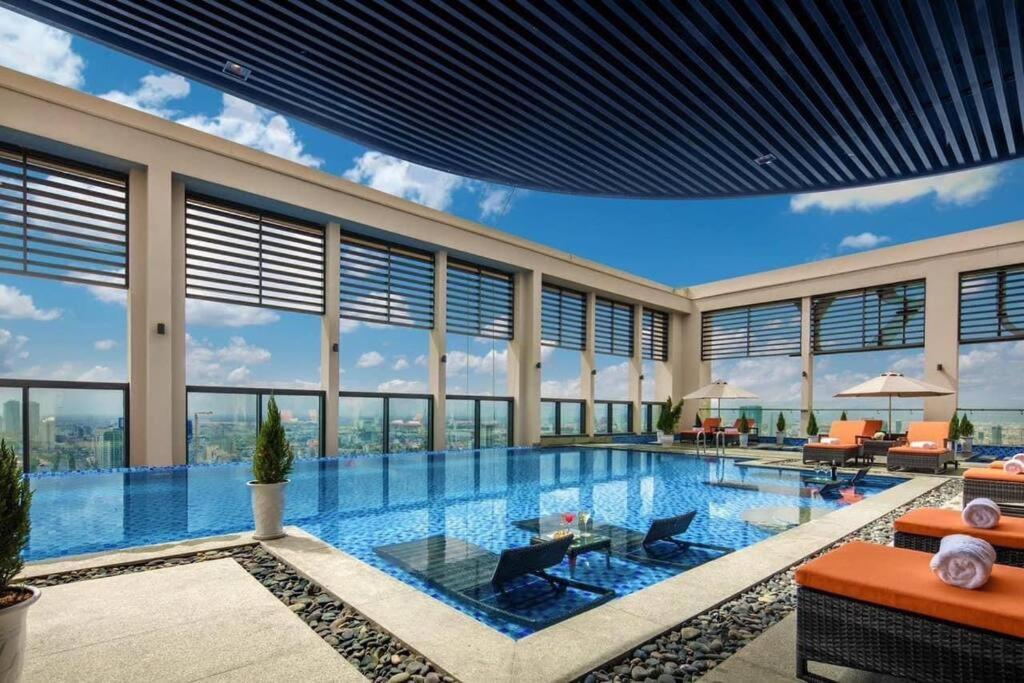 Altara Luxury Beachfront Suites