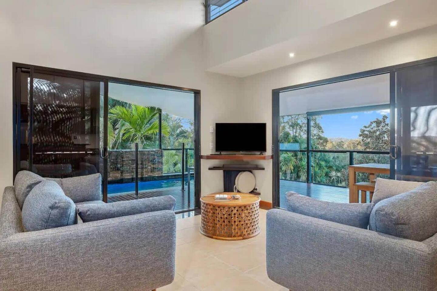 Spring is Here! Enjoy Exclusive Access for 9, Pool, Media Room, Acreage Estate in Magical Sunshine Coast