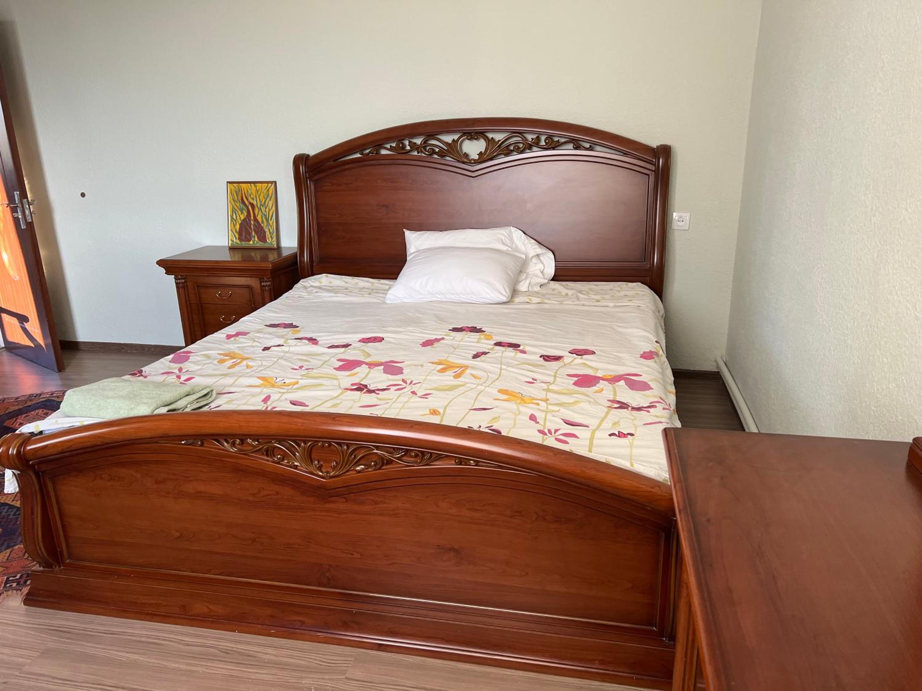 Rooms in a Big Beautiful house, Yerevan