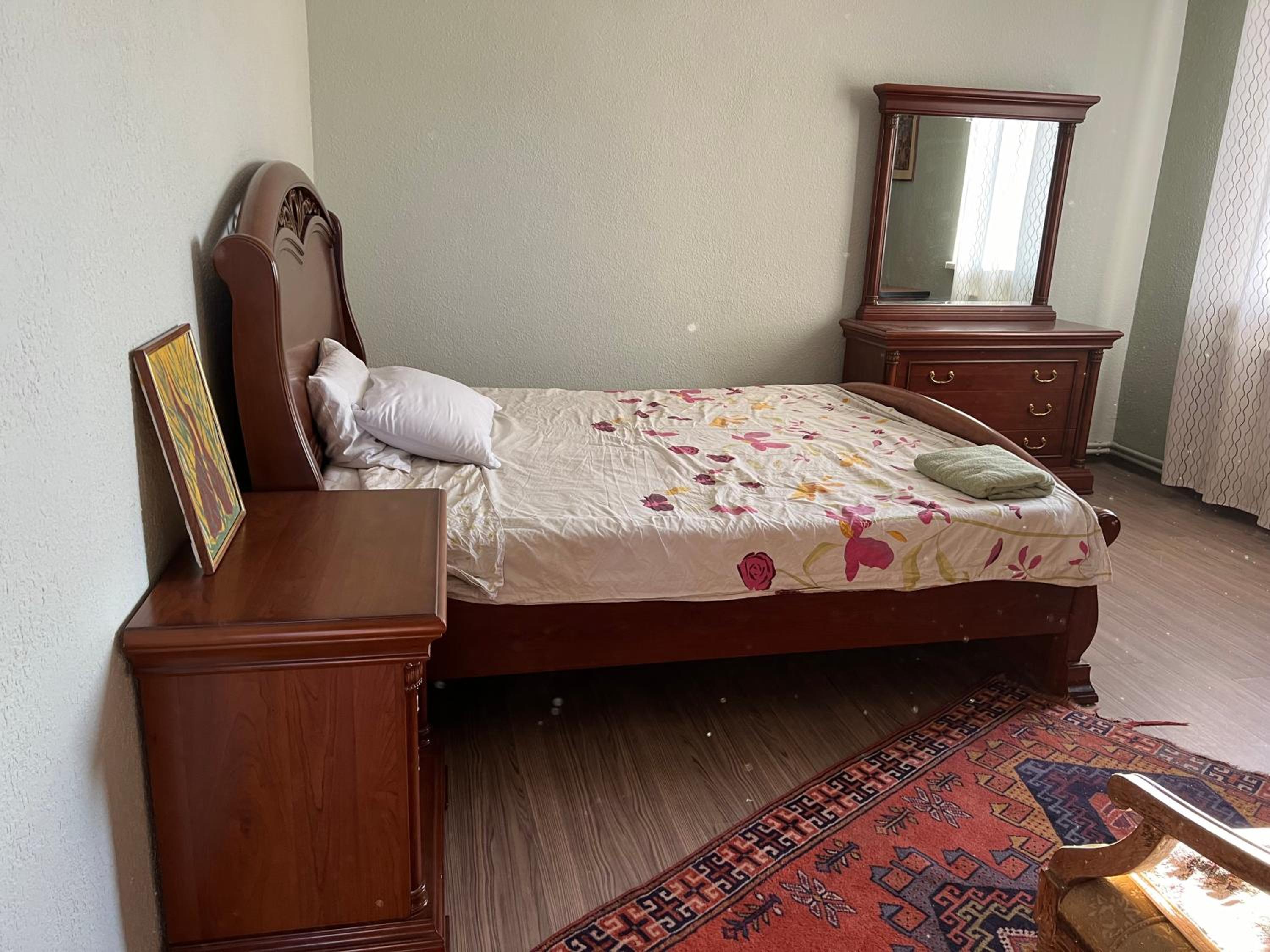 Rooms in a Big Beautiful house, Yerevan