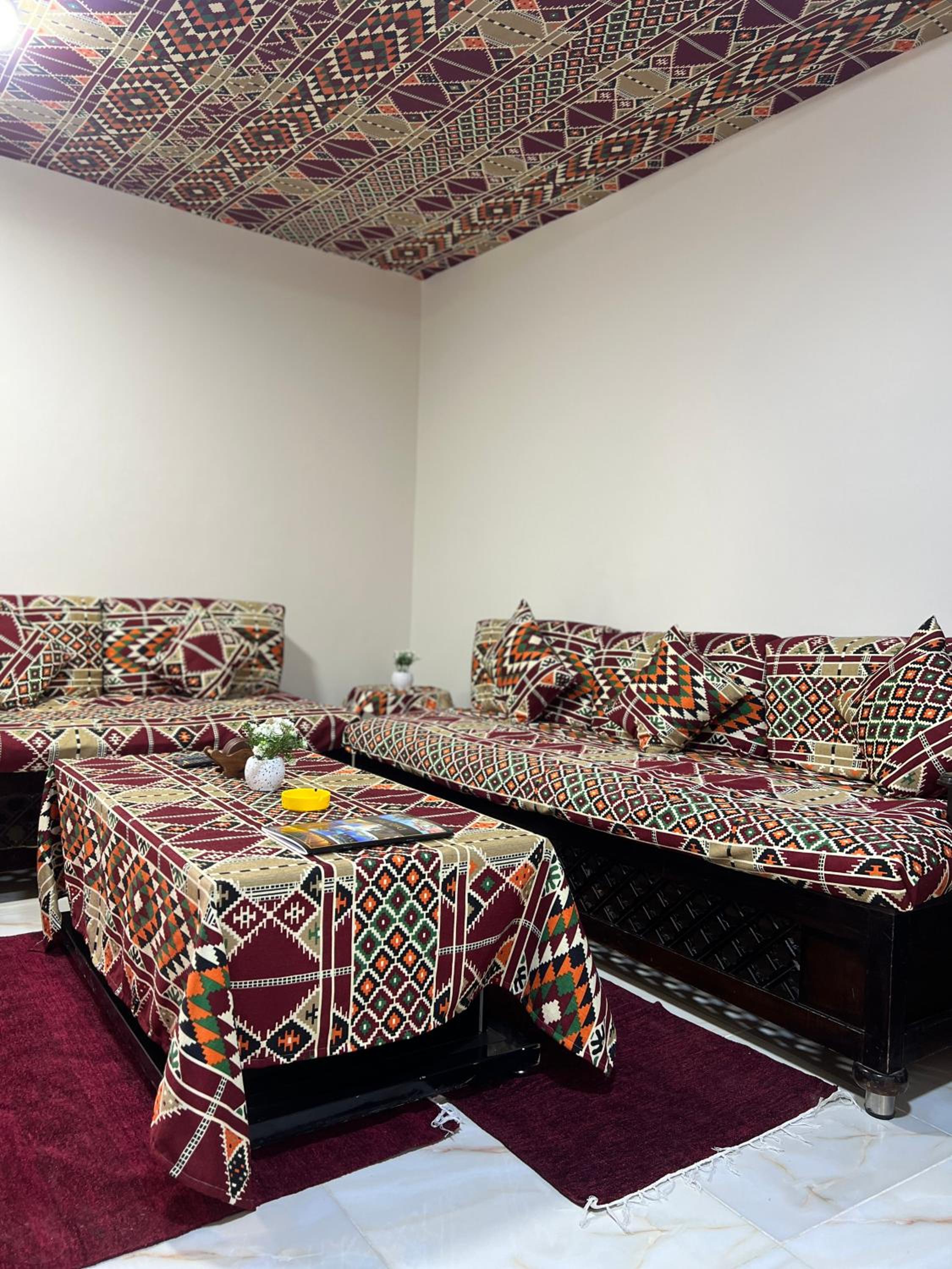 Discover pyramids inn