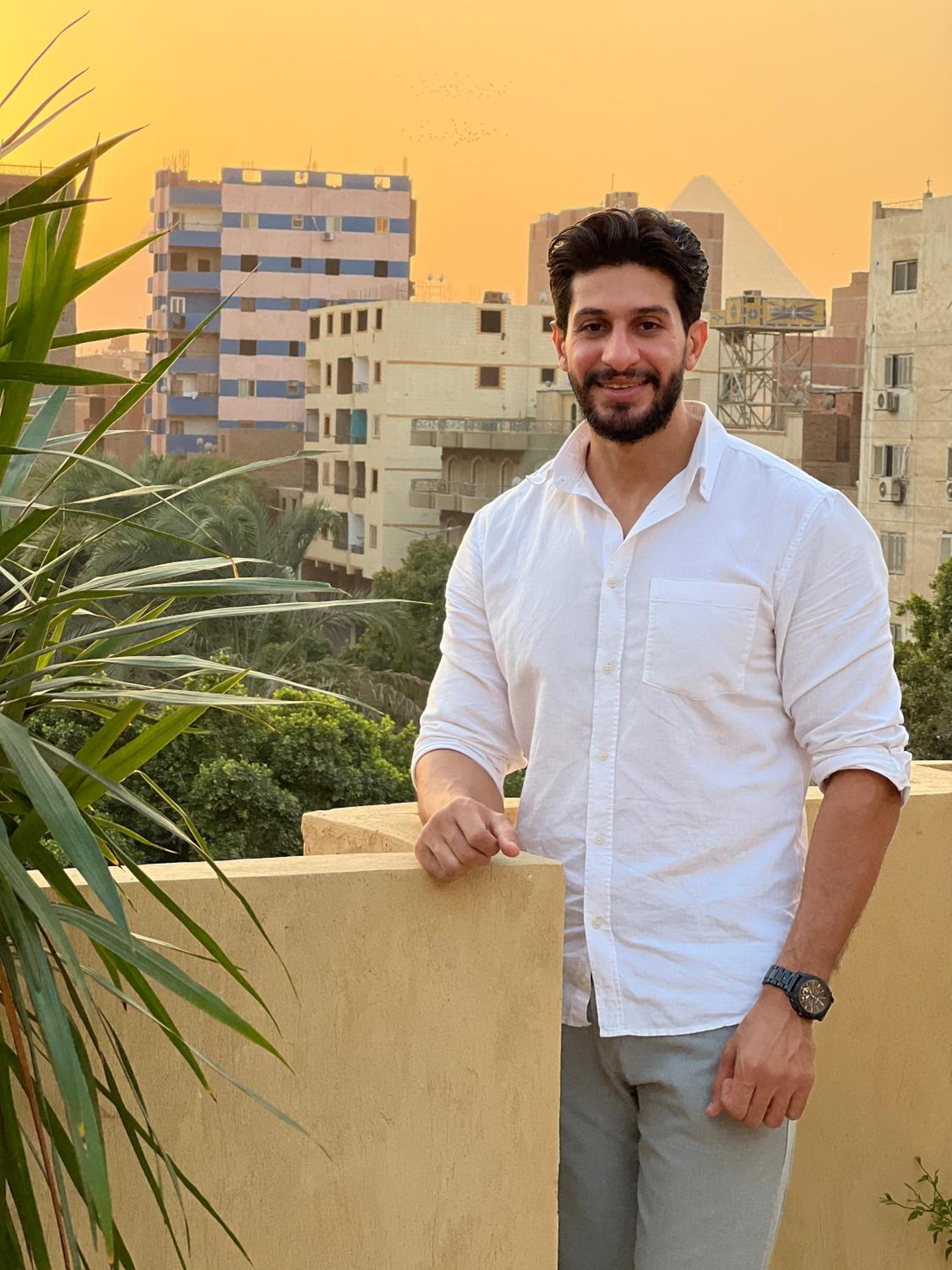 Discover pyramids inn