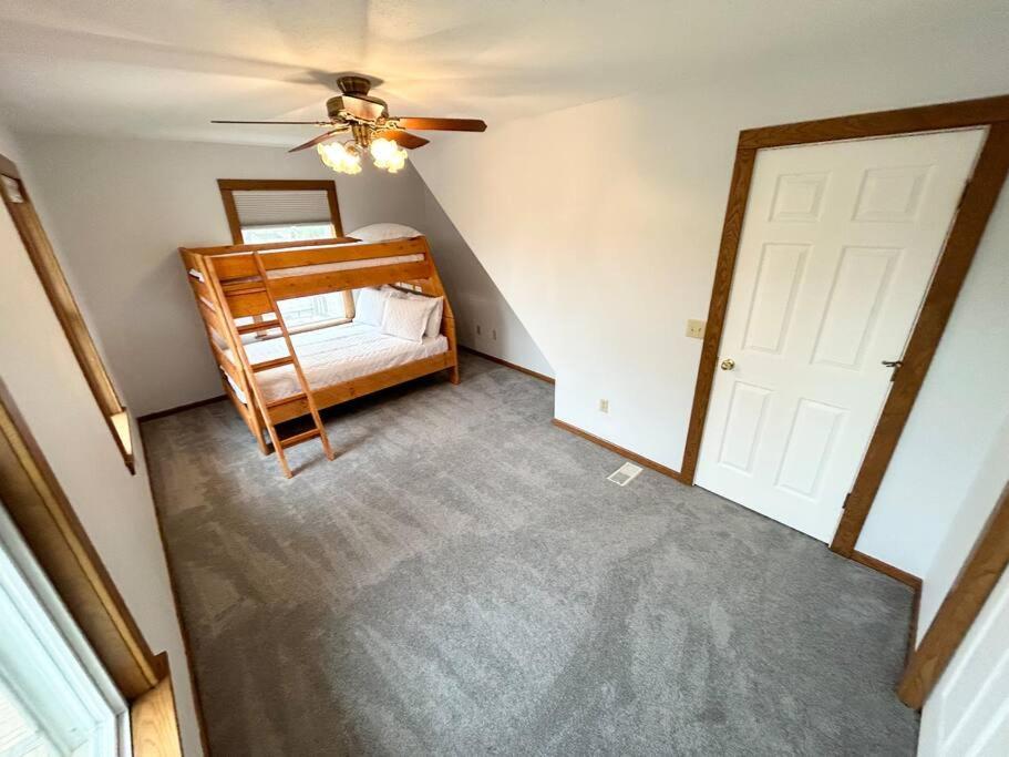 Spacious Home Lake Minnetonka Downtown Excelsior