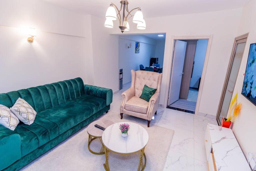 Glamorous 2 bedroom in Kilimani view 4