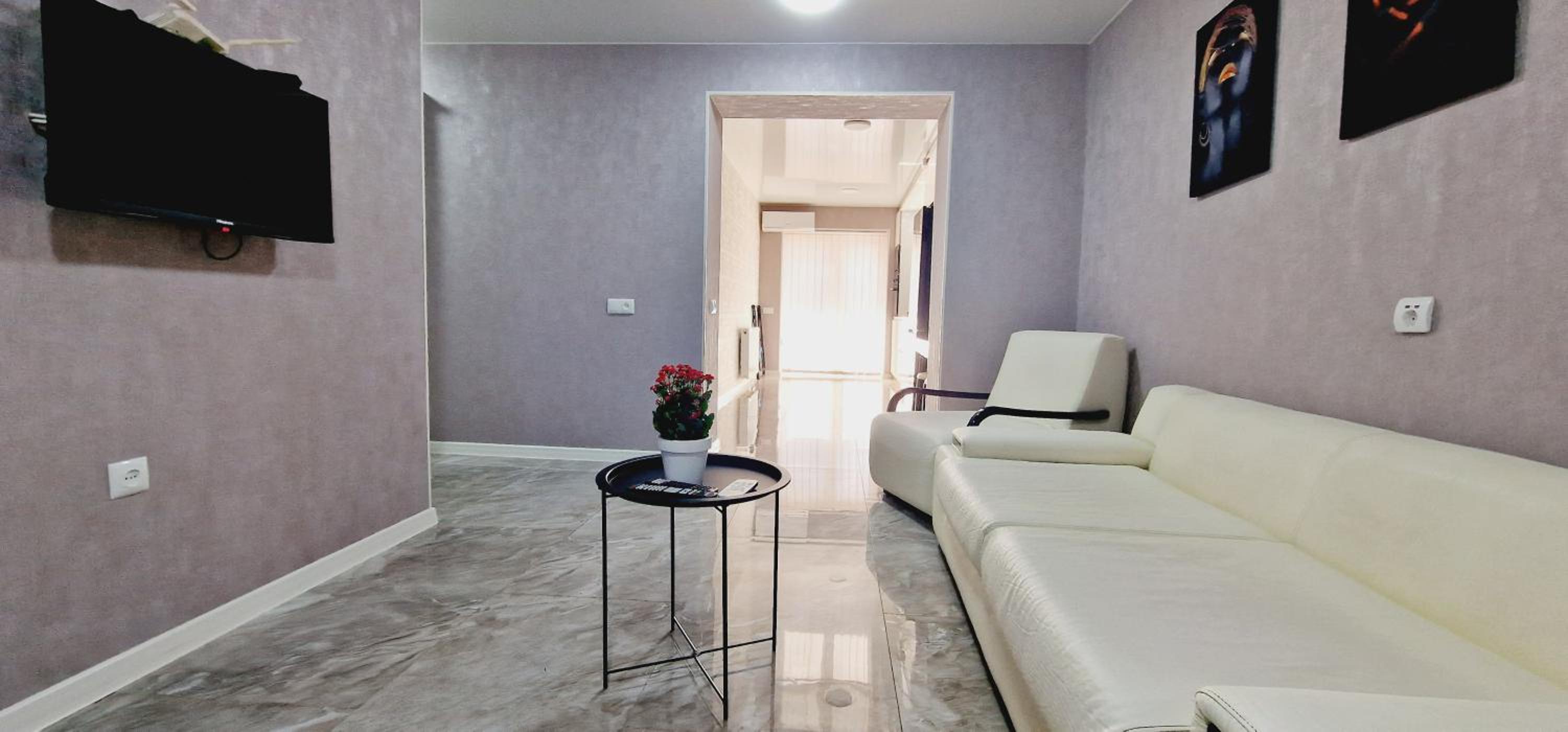 Two-Bedroom Apartment in Kutaisi Nest 1, New Linen, Free Parking view 2