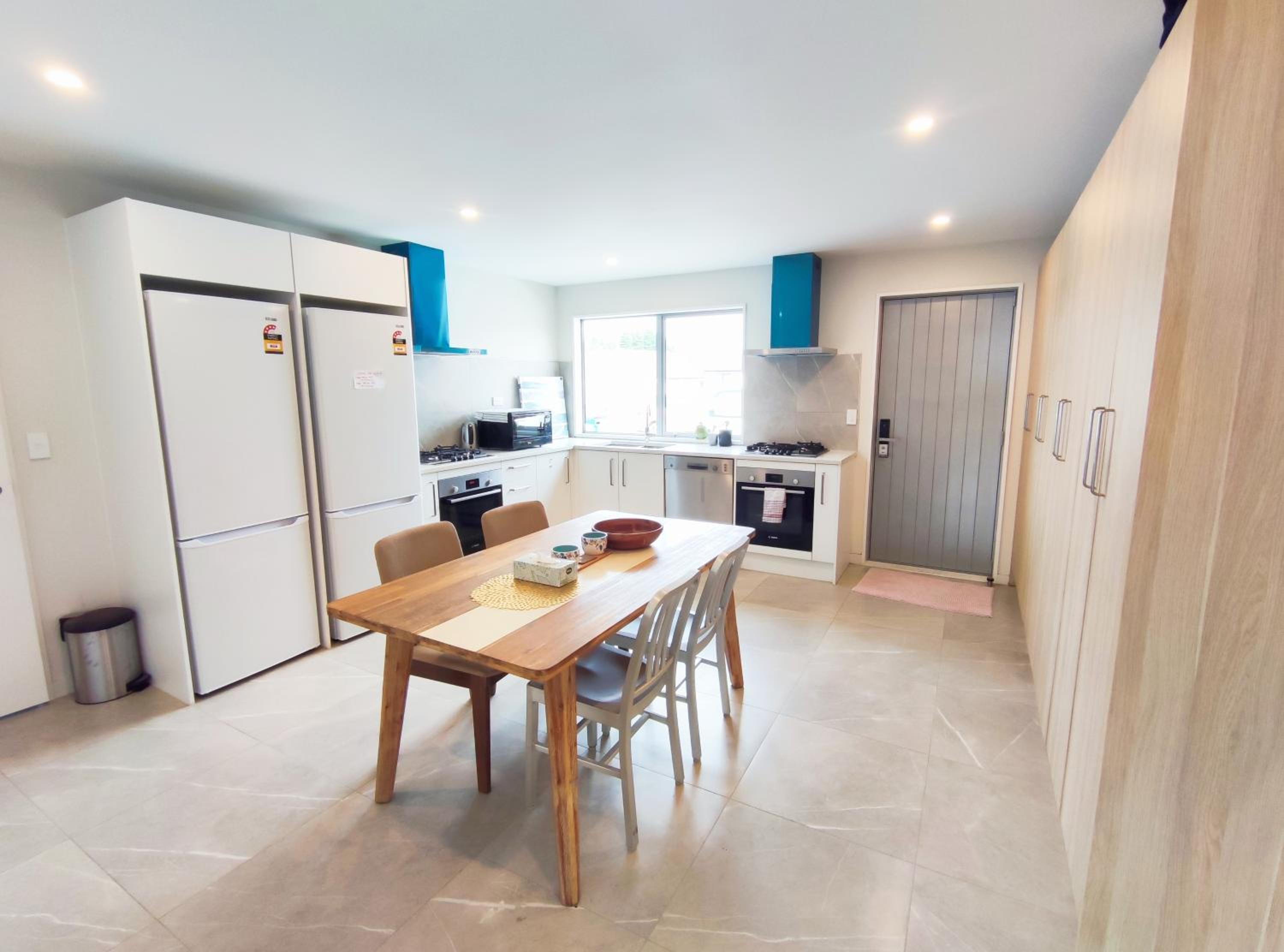 3 Edwards view 3