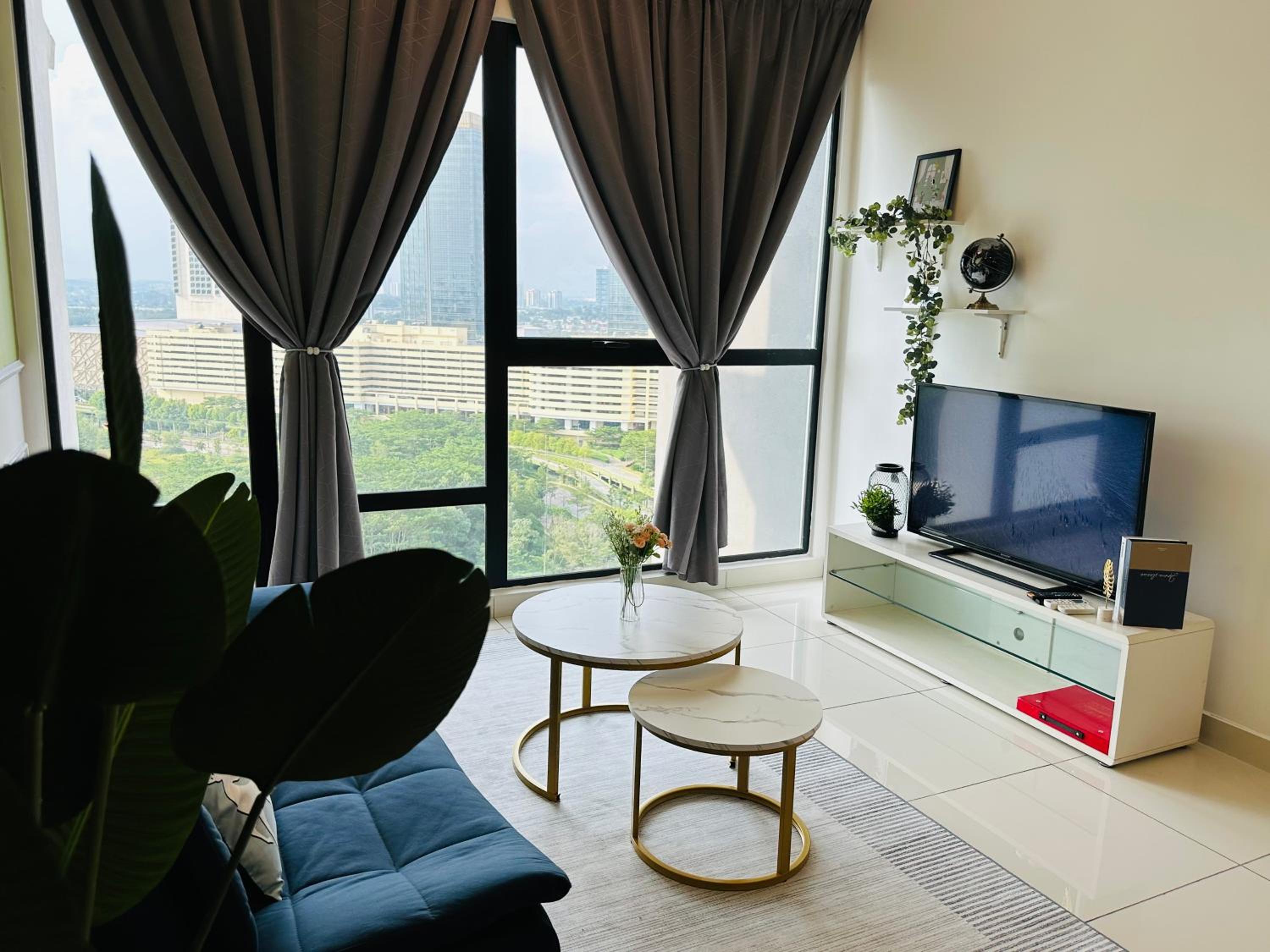 Mosaic Residence Mid Valley South Key BY R9 Homestay