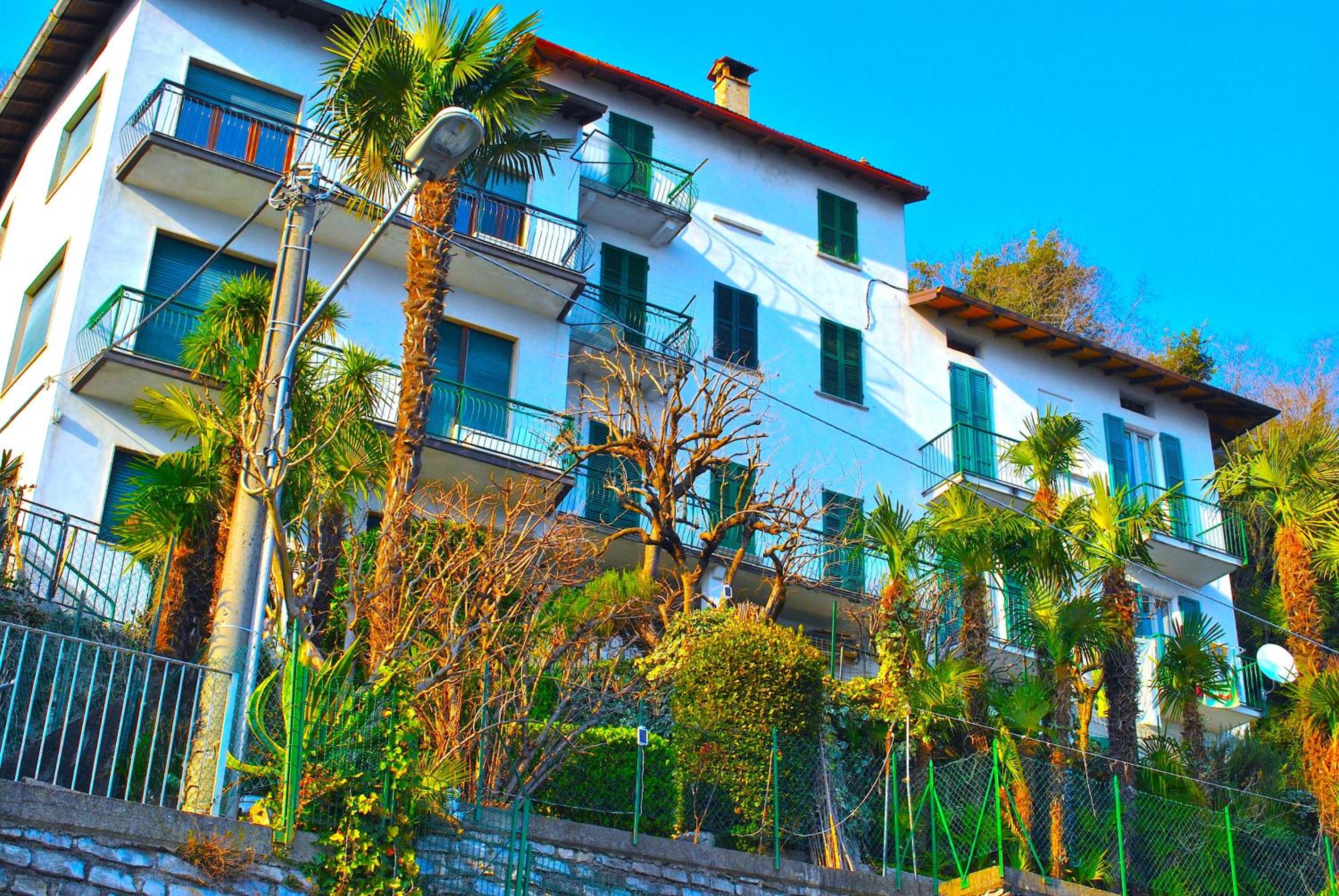 Belvedere - Apartment with Balcony Lake View
