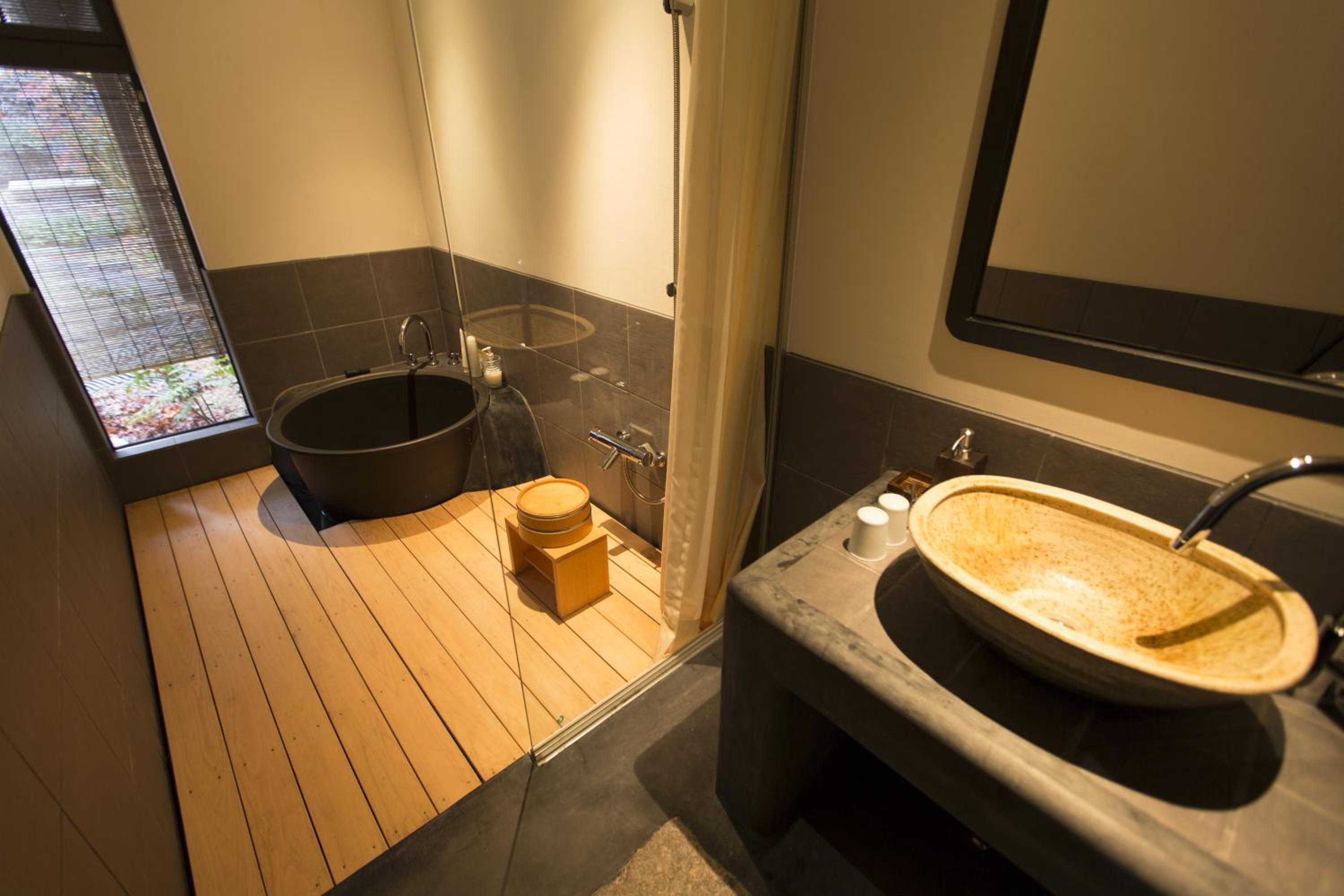Shirafuji-an Modern Private Machiya in Central Kyoto view 4