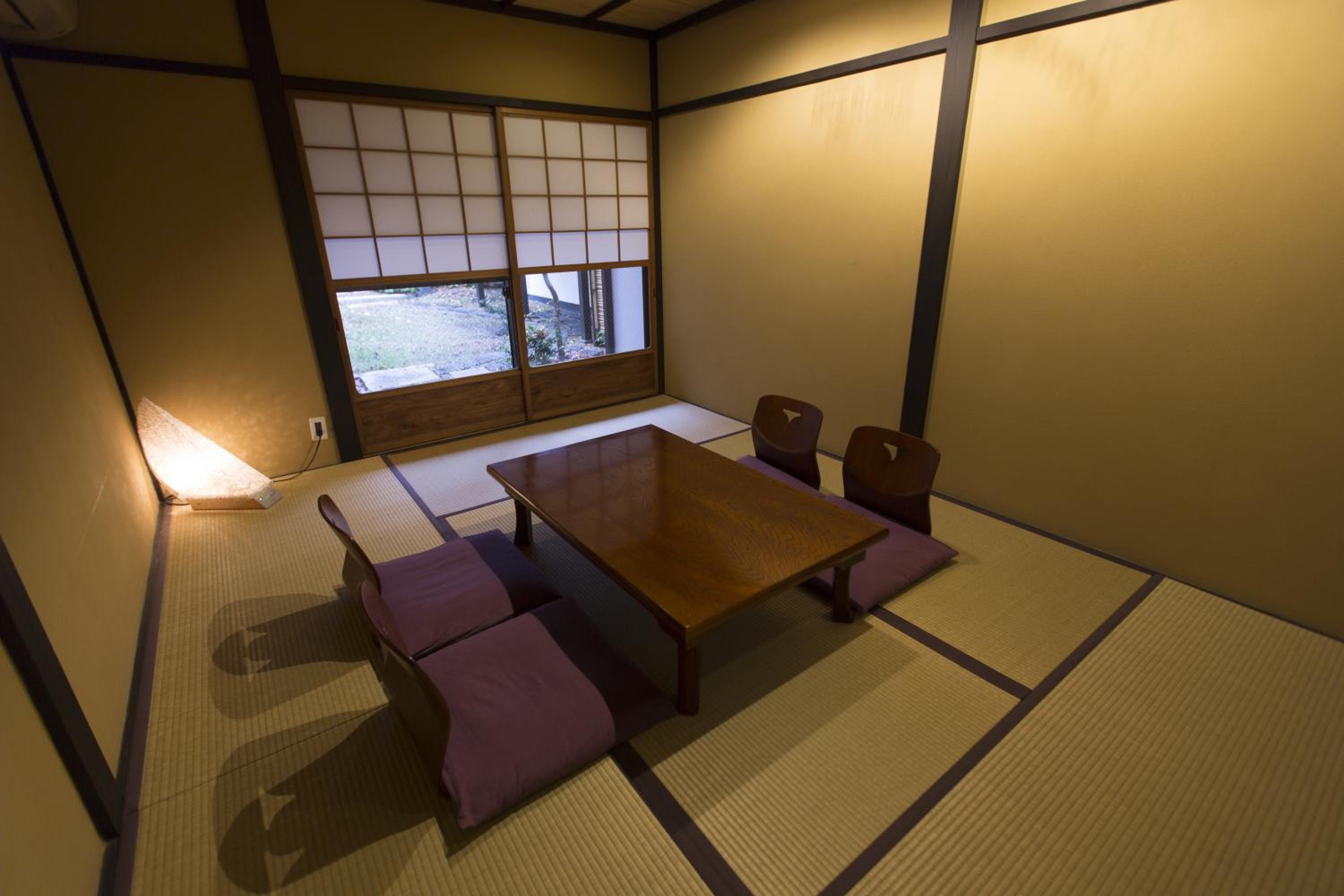 Shirafuji-an Modern Private Machiya in Central Kyoto view 3