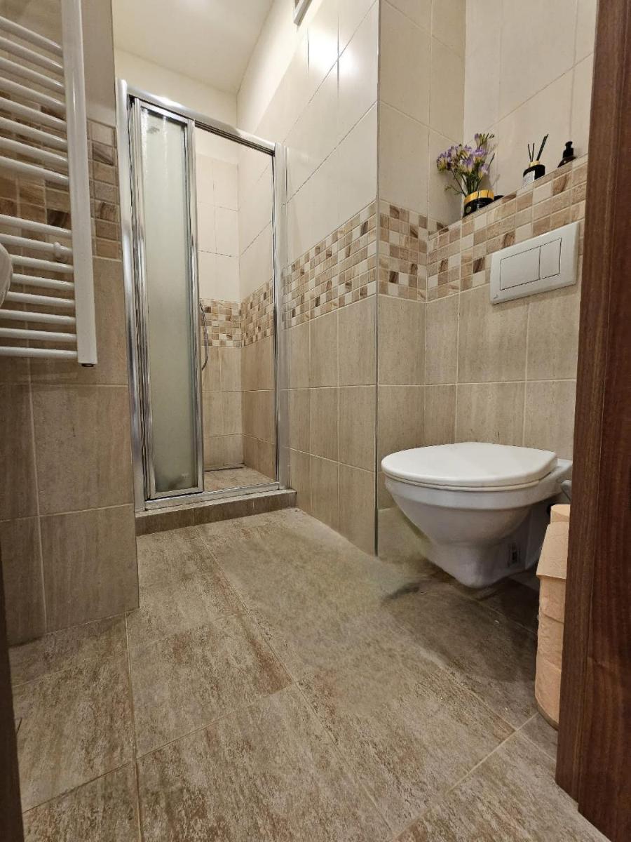 Cozy Homestay at Andel Prague