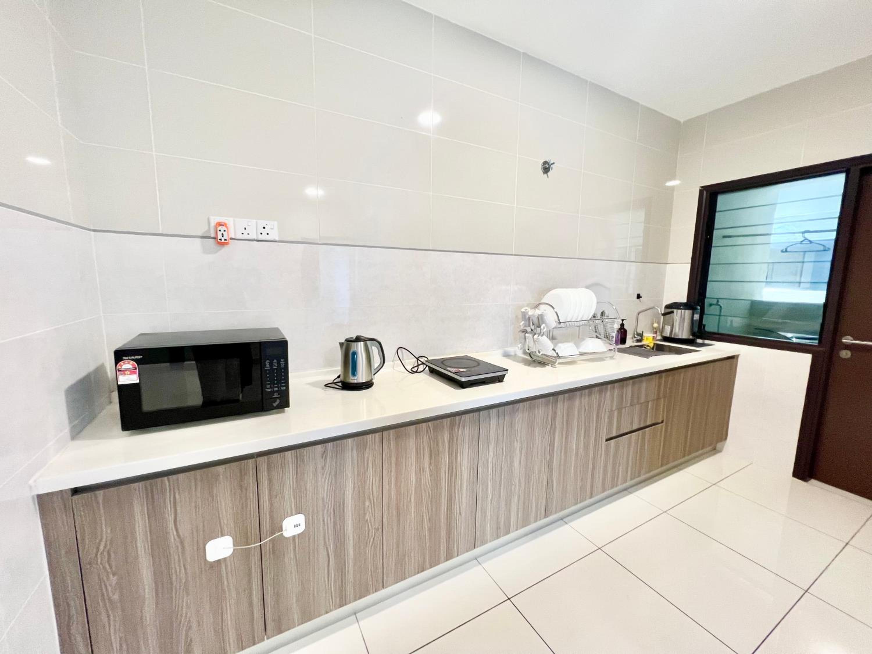 O2 1-10Pax Pavilion Bukit Jalil 3Room Balcony WiFi