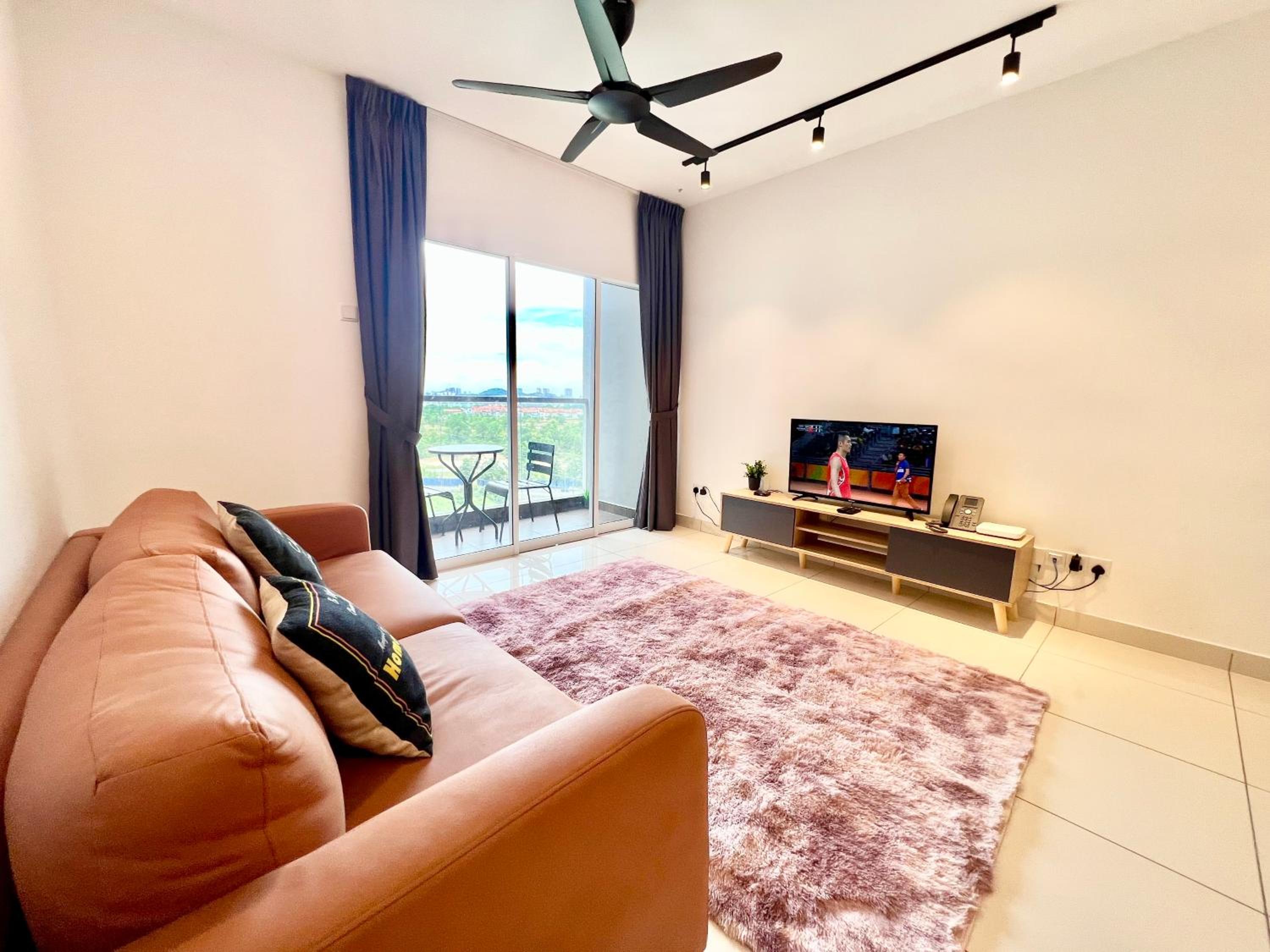 O2 1-10Pax Pavilion Bukit Jalil 3Room Balcony WiFi