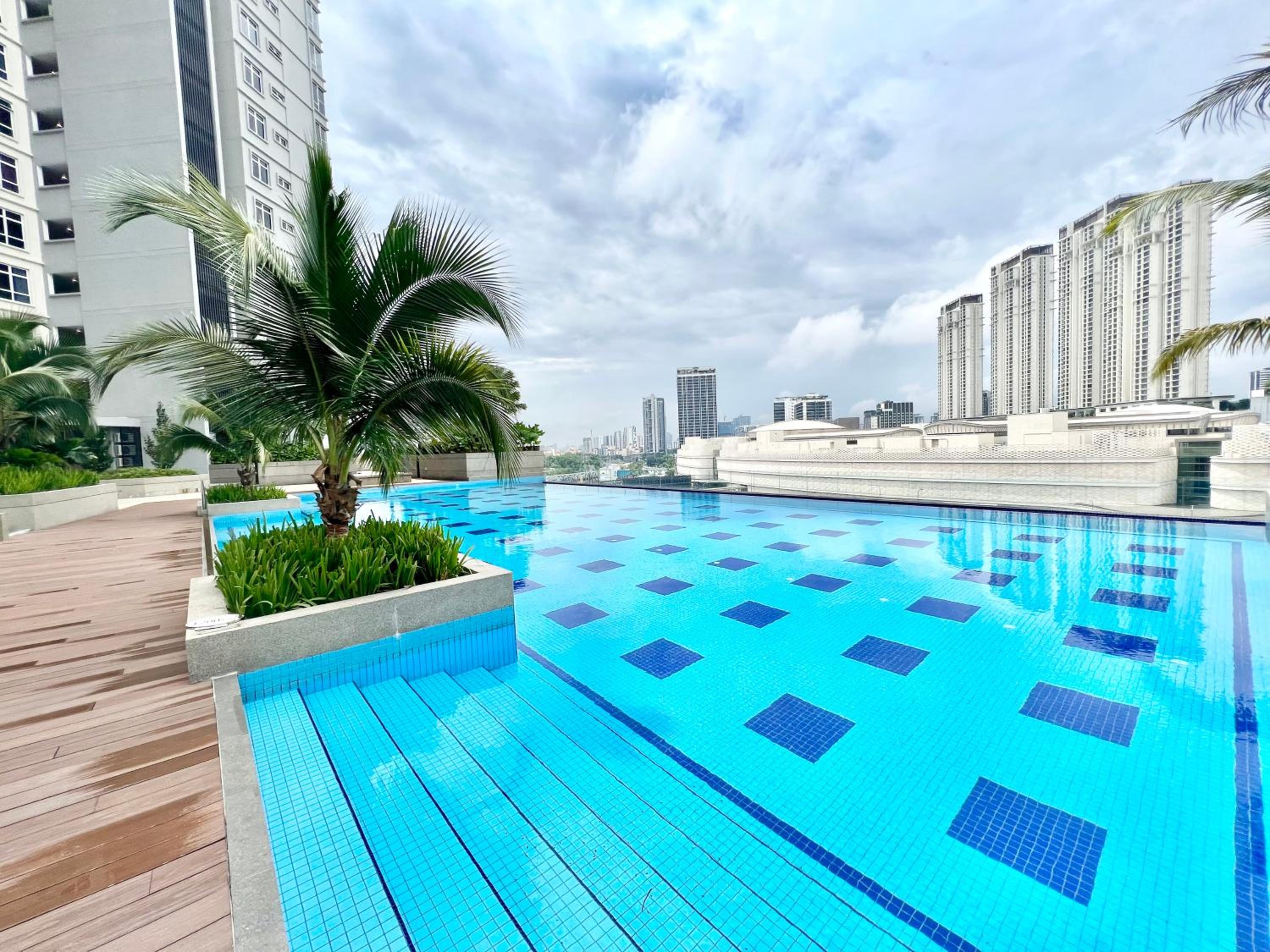 O2 1-10Pax Pavilion Bukit Jalil 3Room Balcony WiFi